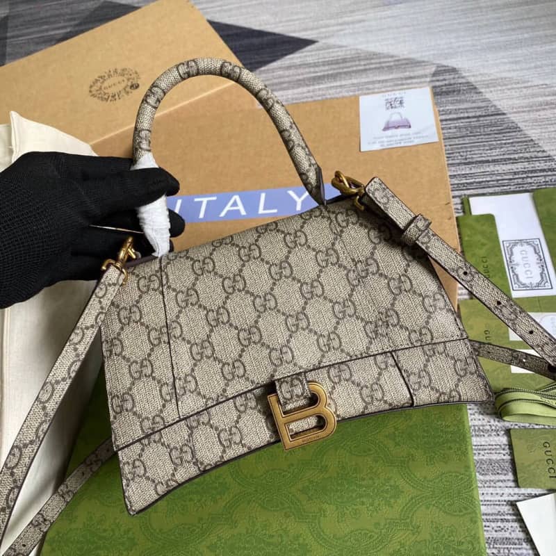 Gvc*1 Bag Dupes X Ba1en*iaga Replica 658575