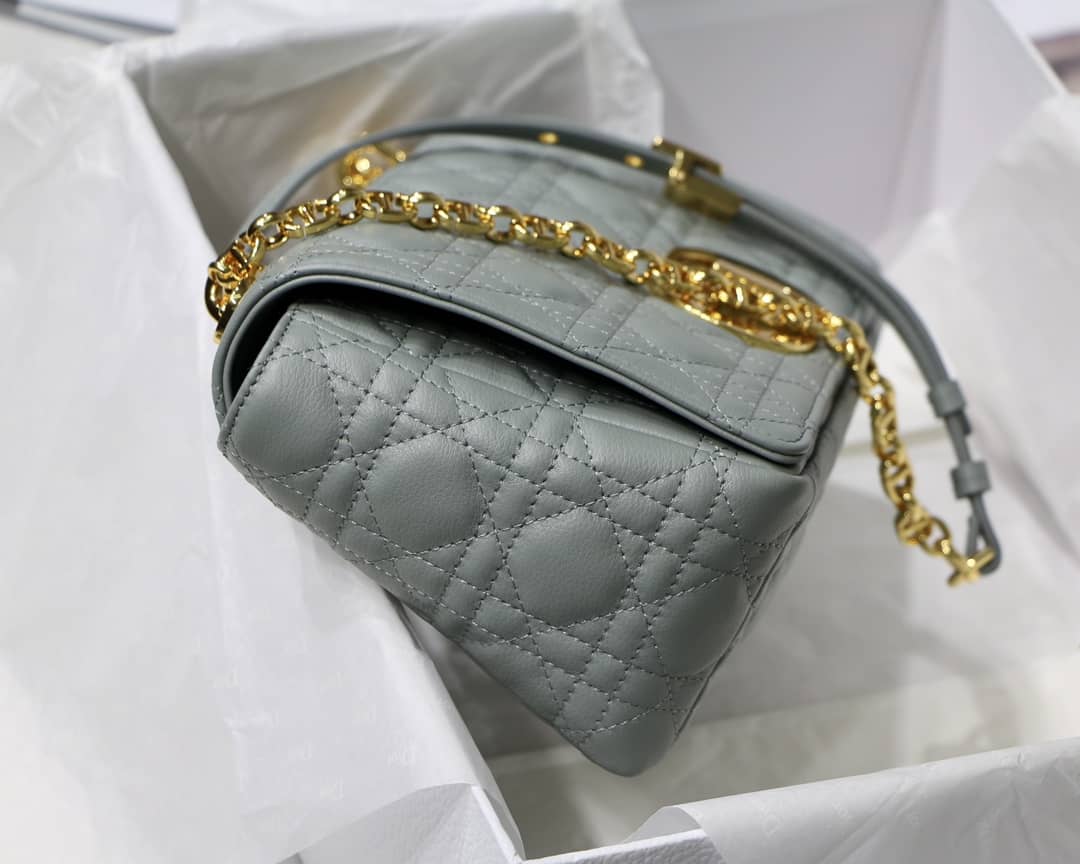 Chr1st1an D10r Caro Replica Bag