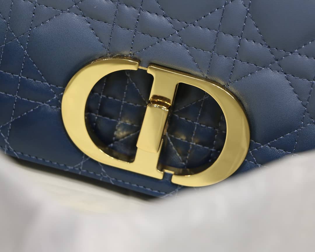 Chr1st1an D10r Caro Replica Bag