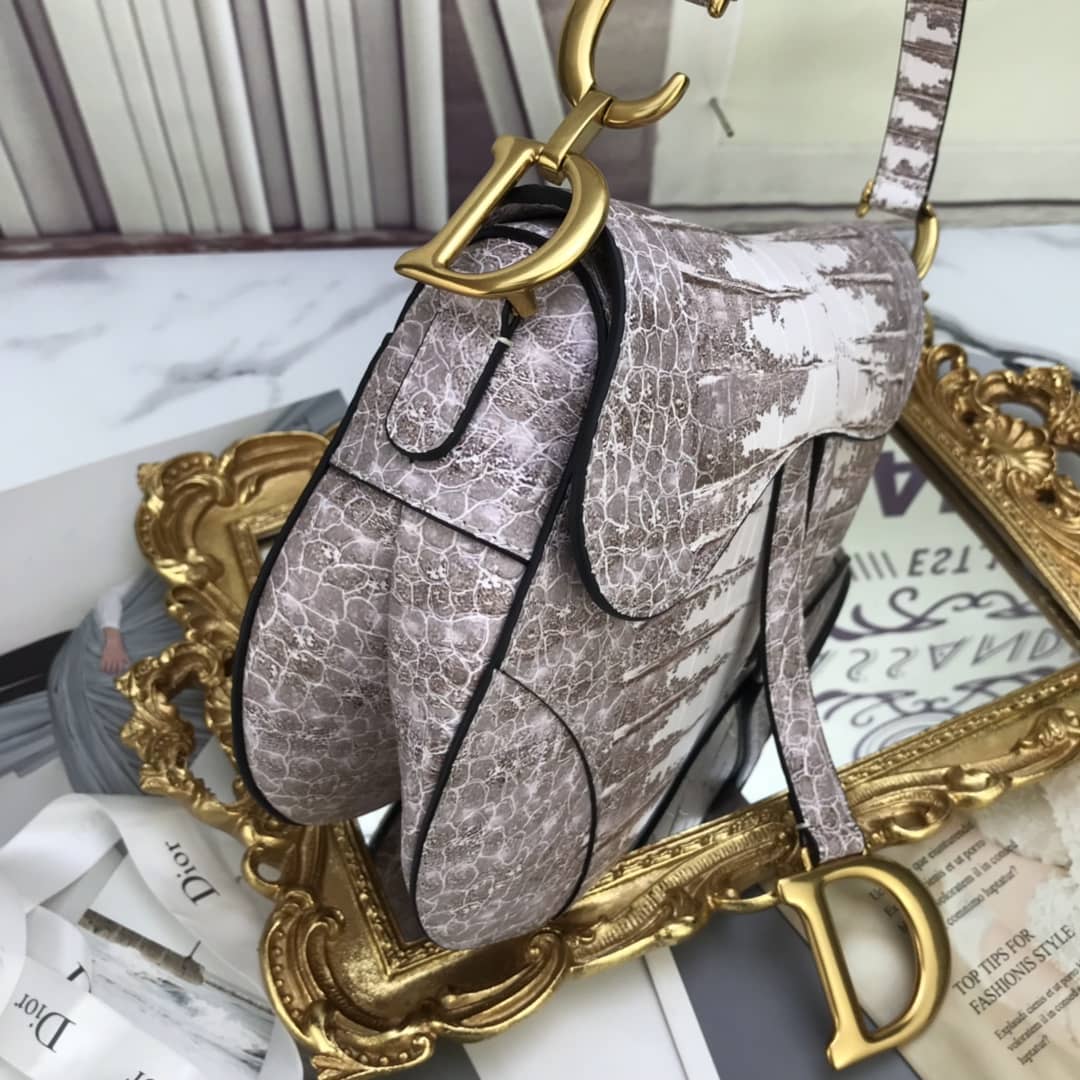 D10r Saddle Bag Dupe