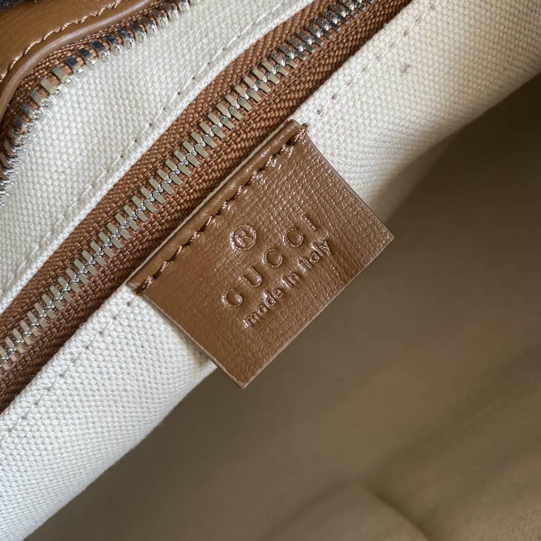 Gvc*1 x Ba1en*iaga GG Canvas City Bag Replica 658597