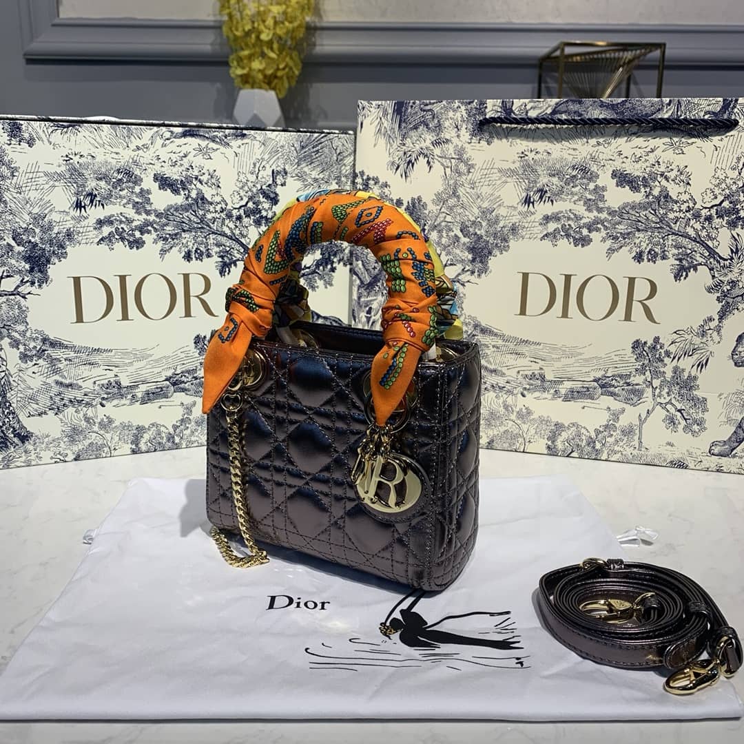 Chr1st1an D10r Lady D10r 17CM Replica Bag
