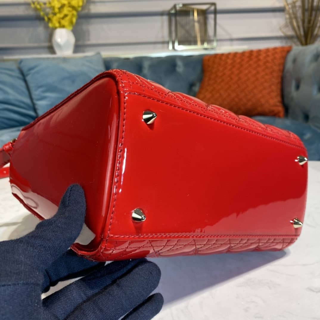Chr1st1an D10r Lady D10r 24CM Replica Bag