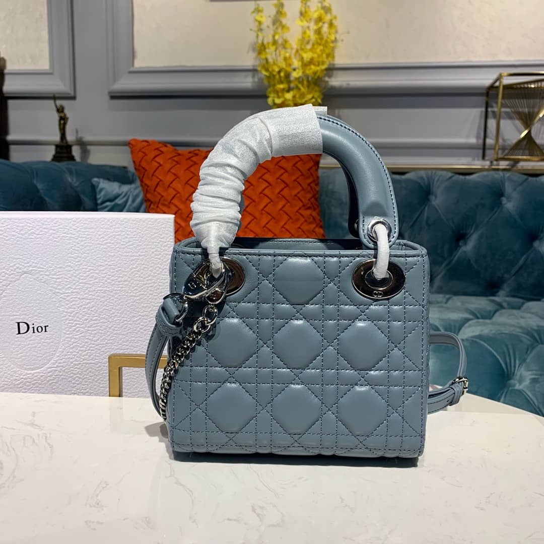 Chr1st1an D10r Lady D10r 17CM Replica Bag