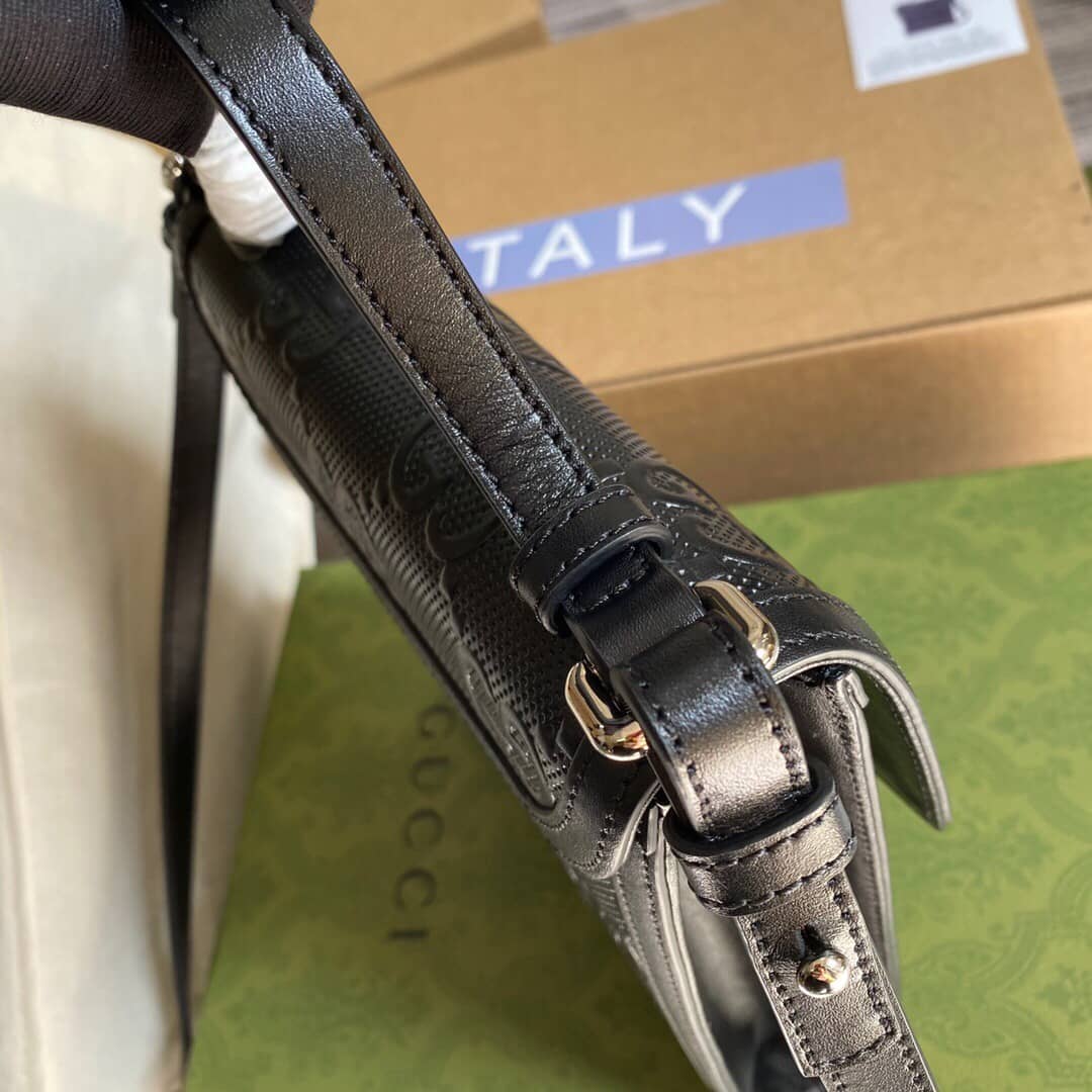 Gvc*1 GG Embossed Leather Shoulder Bag Black 627470