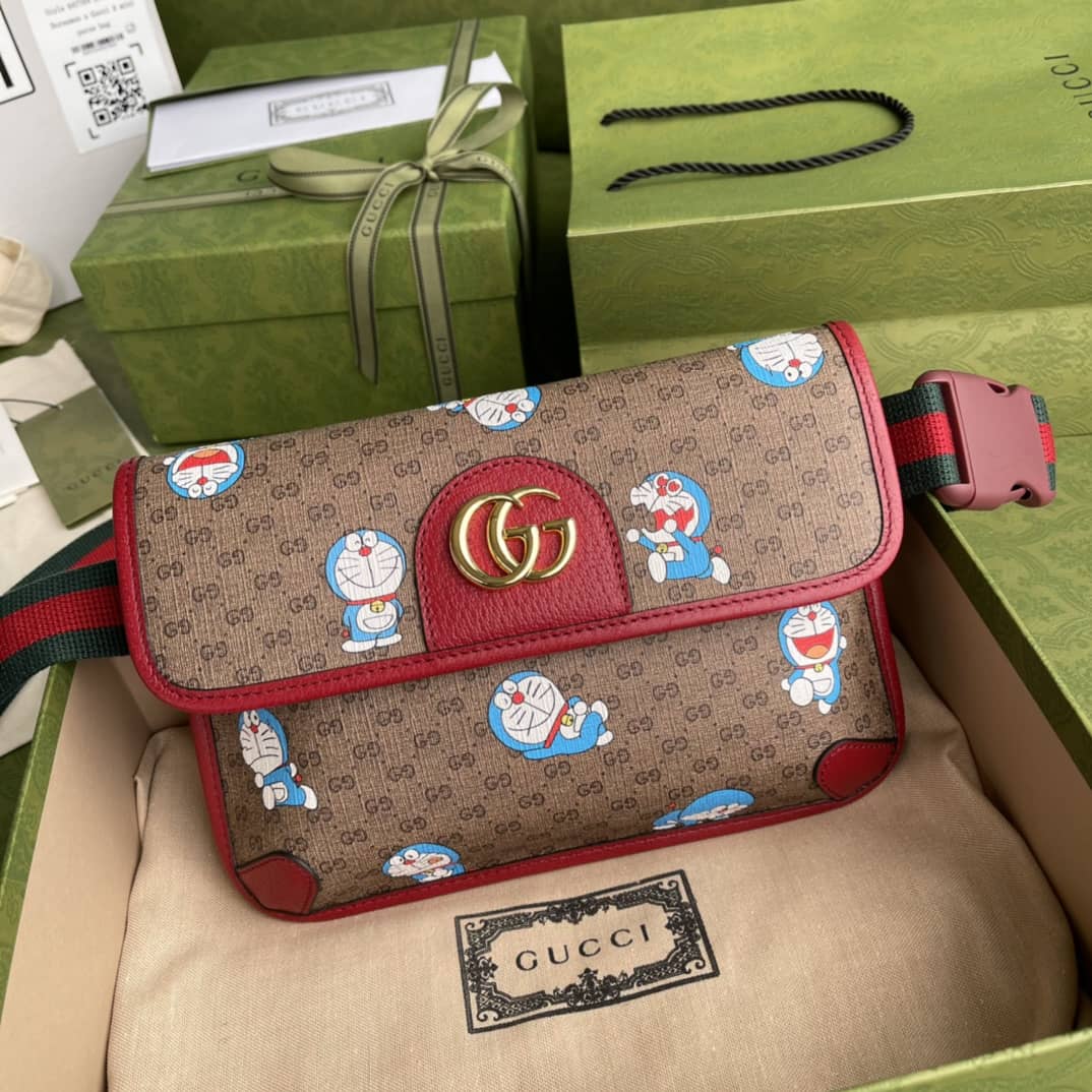 Gvc*1 Doraemon x Gvc*1 Small Belt Bag Replica 647817