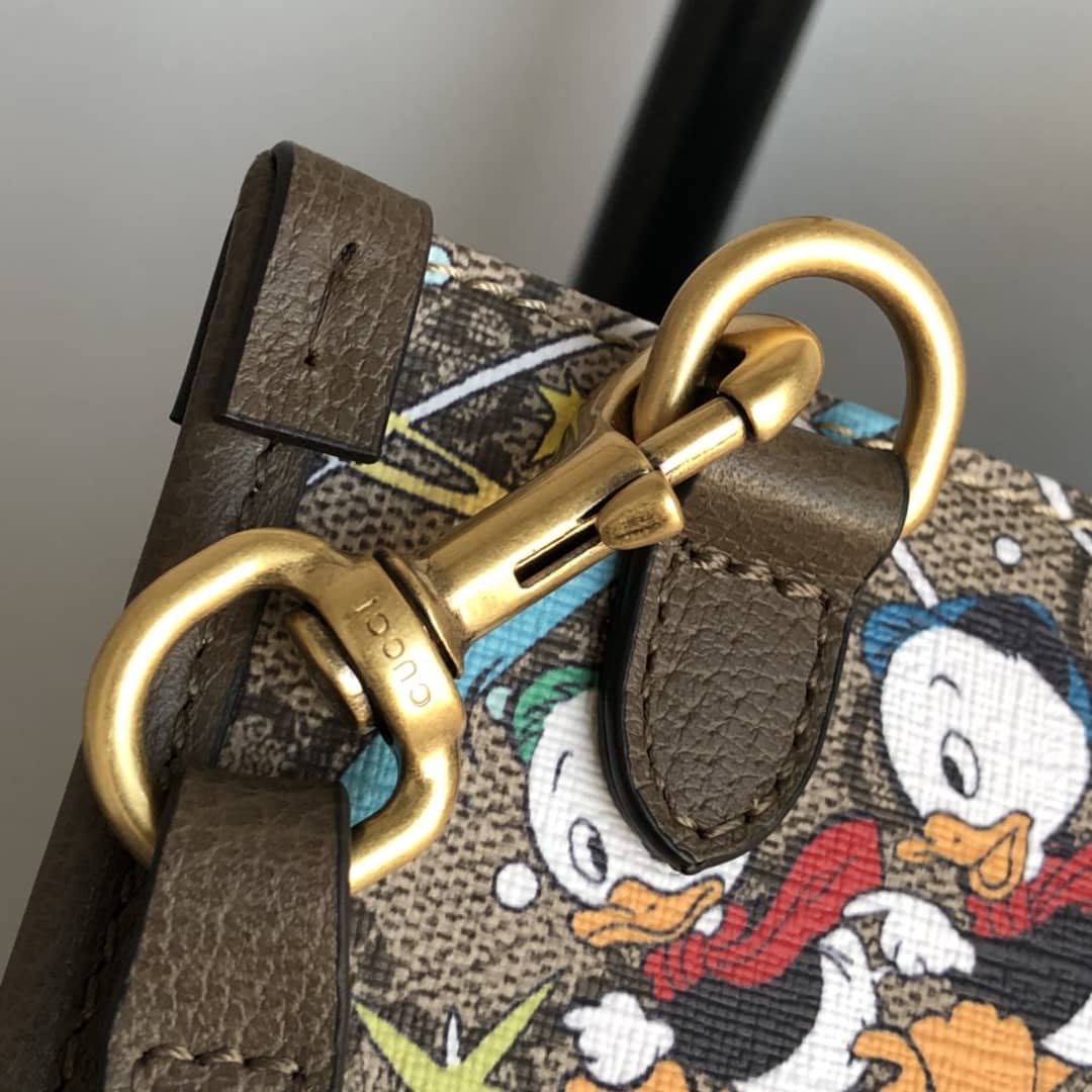 Gvc*1 Disney Donald Duck Tote Replica 650037