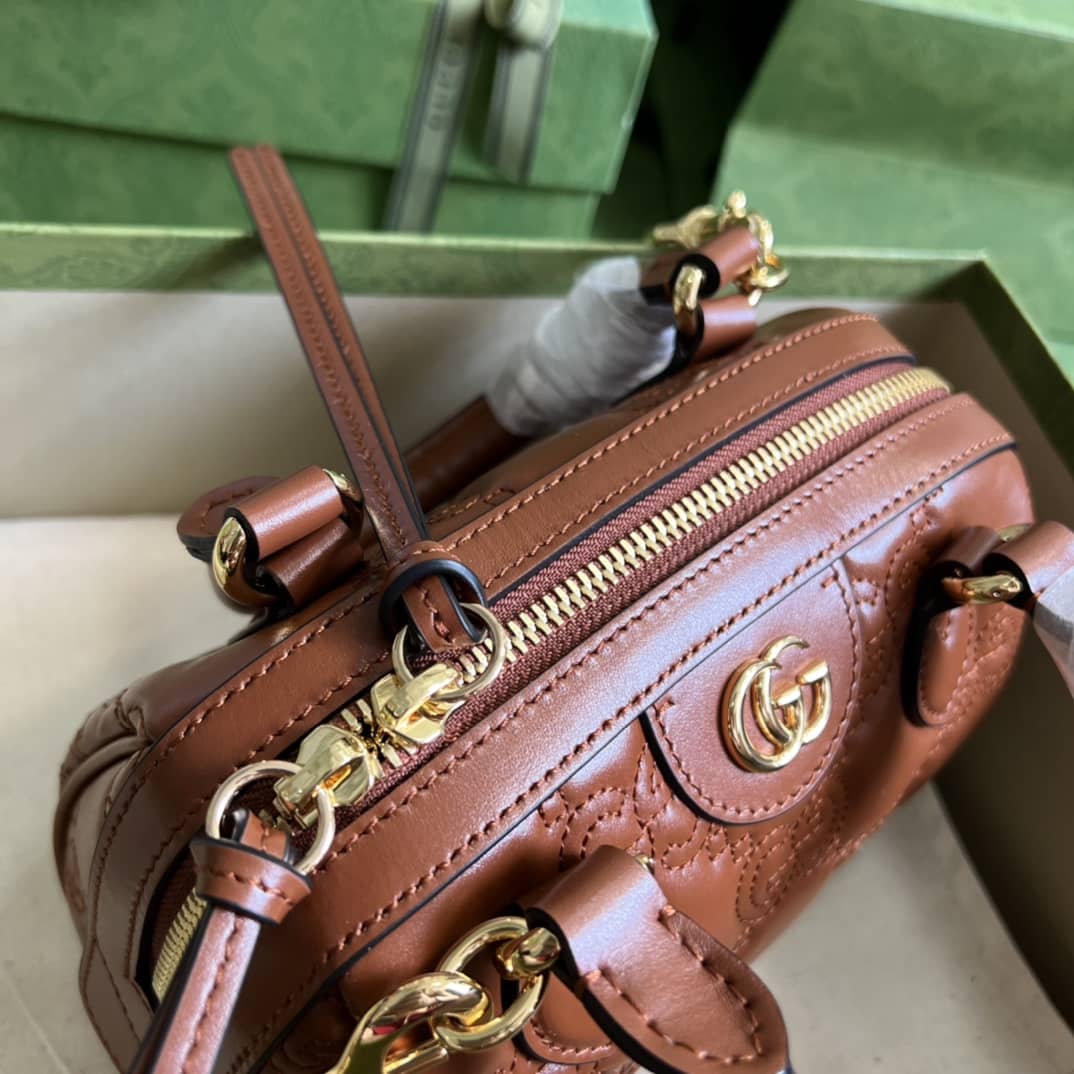 Gvc*1 GG Matelassé Leather Top Handle Shoulder Bag 702251 Replica
