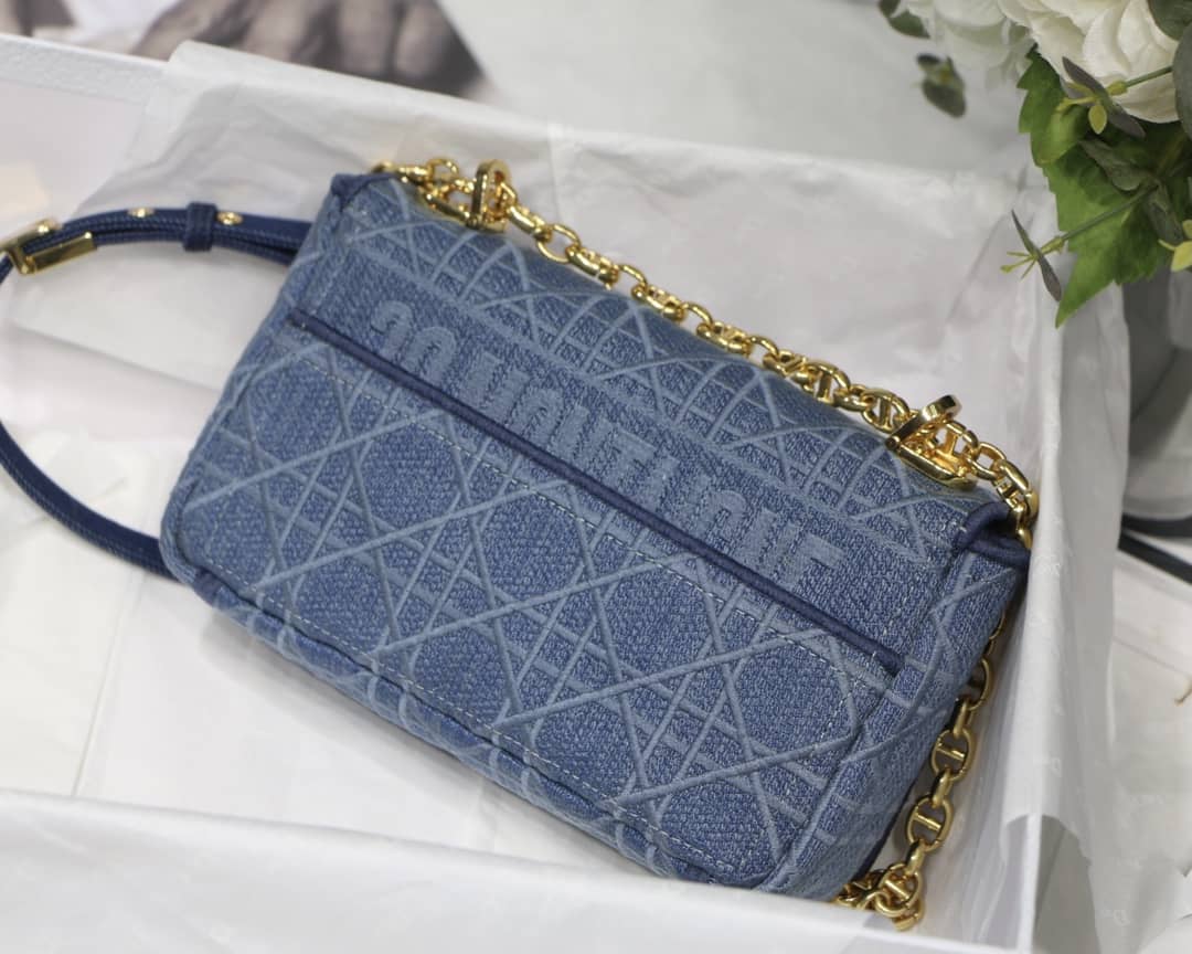 Chr1st1an D10r Caro Replica Bag