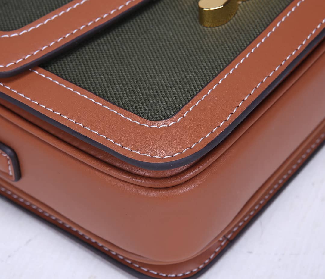 Ce1i*e Bag Dupe Triomphe Teen 18.5cm