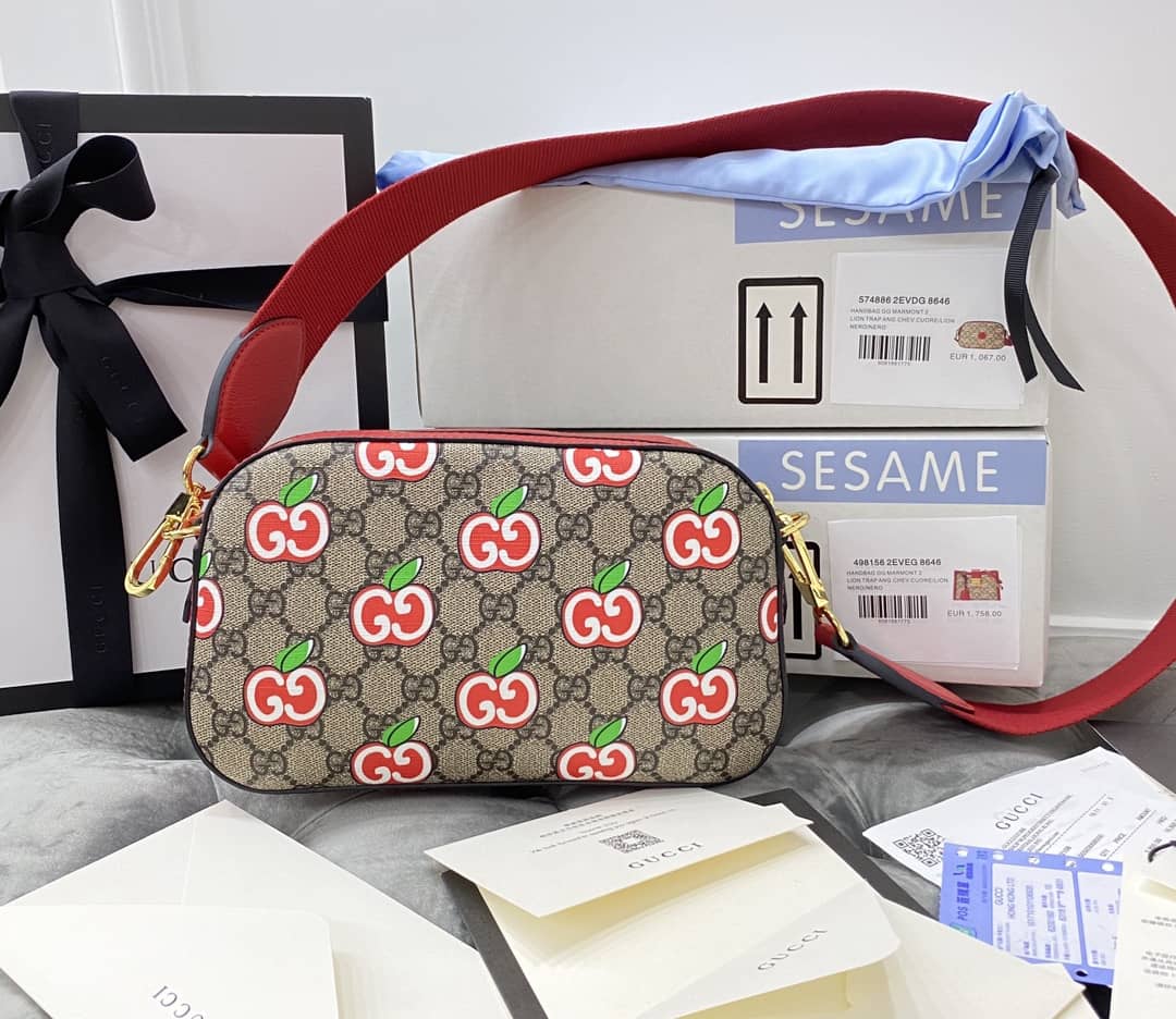 Gvc*1 Svp*me Canvas Camera Bag Replica Red 574886