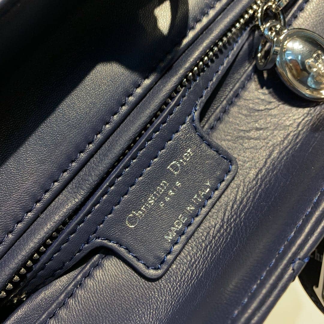 Chr1st1an D10r Lady D10r 24CM Replica Bag