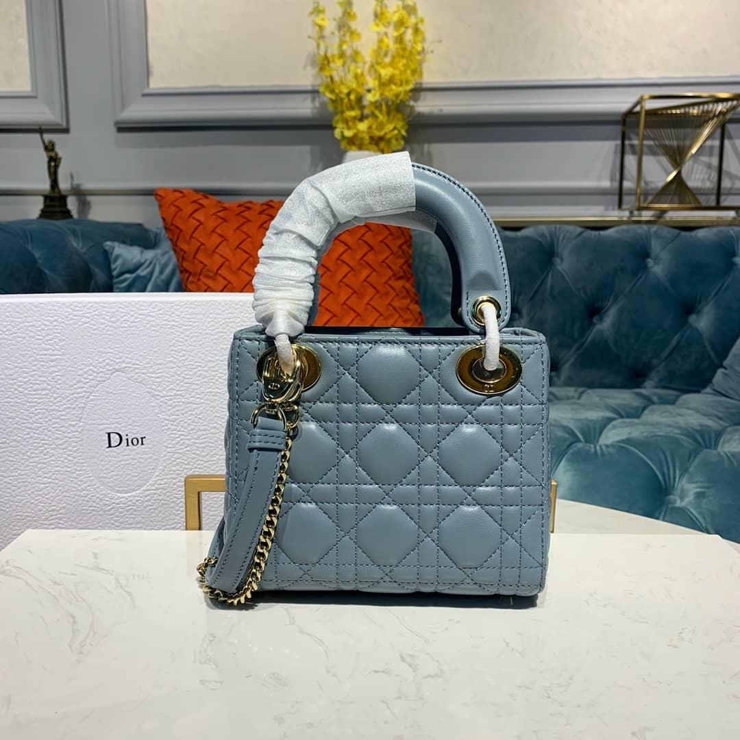 Chr1st1an D10r Lady D10r 17CM Replica Bag