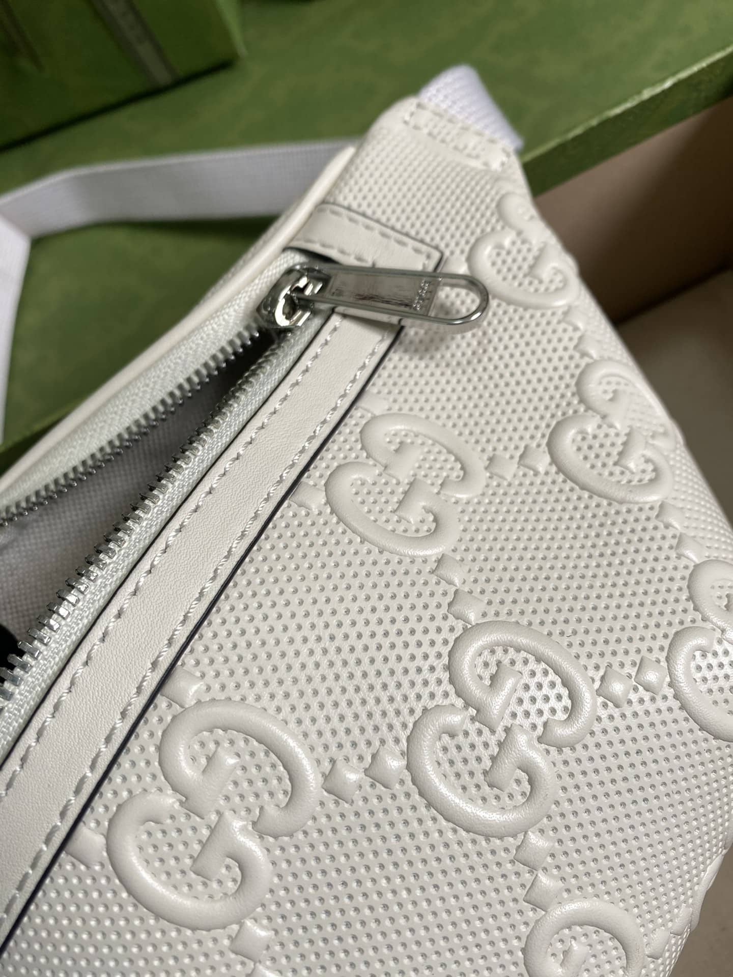 Gvc*1 GG Embossed Belt Bag Replica 658582