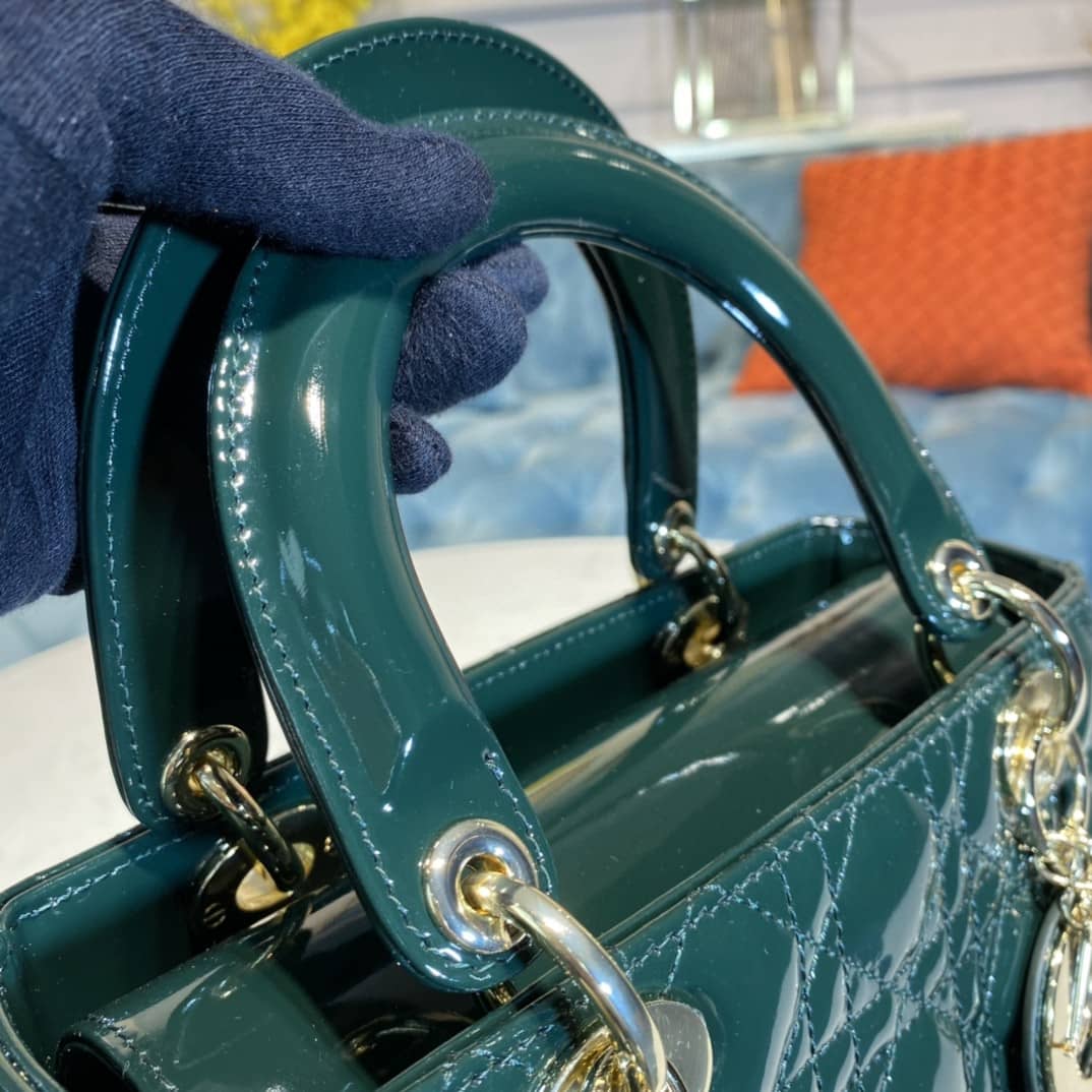 Chr1st1an D10r Lady D10r 24CM Replica Bag