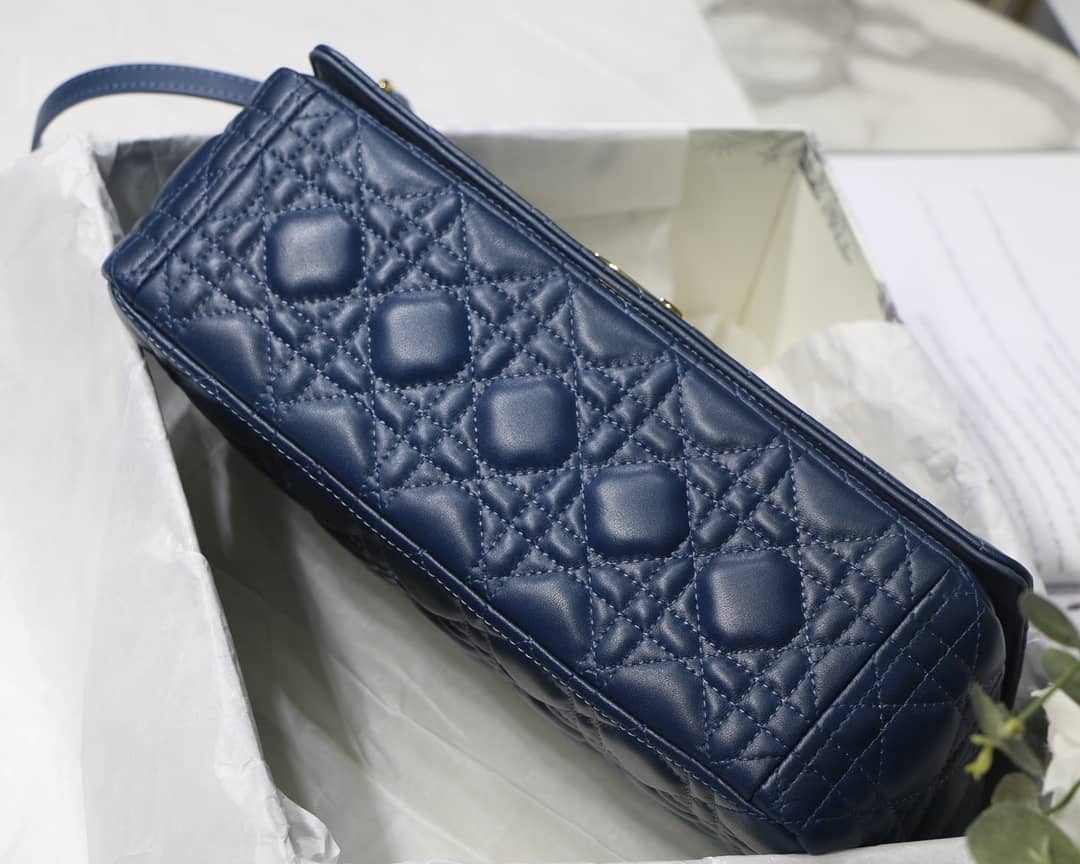 Chr1st1an D10r Caro Replica Bag