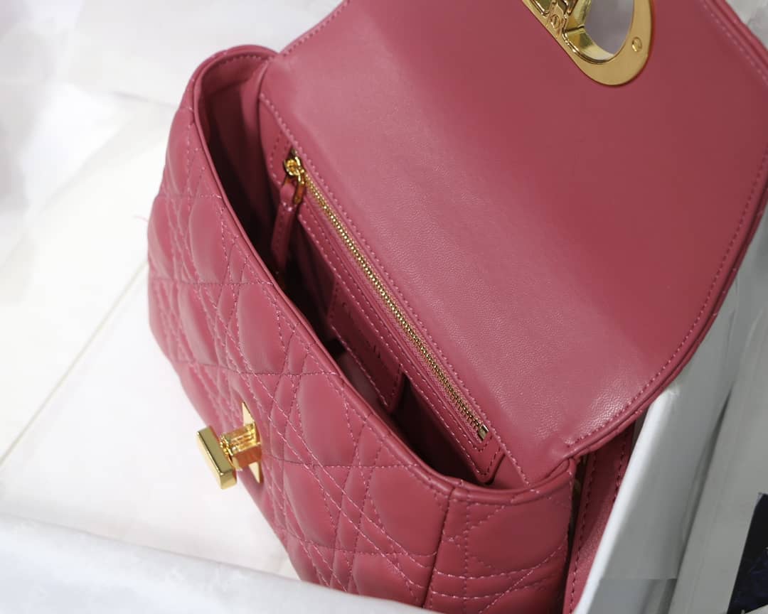 Chr1st1an D10r Caro Replica Bag