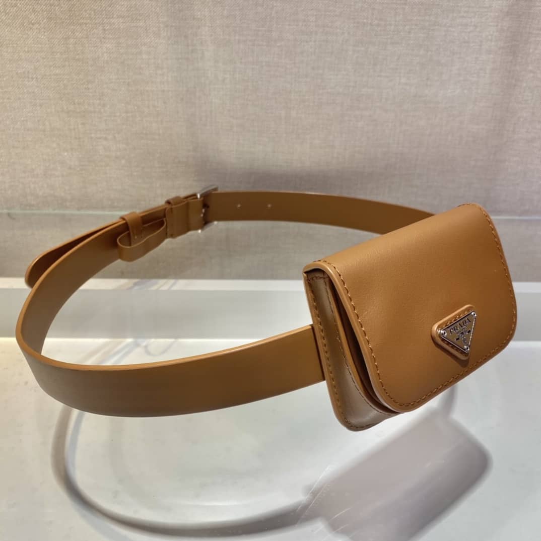 Pra*a Womens Leather Belt With Pouch