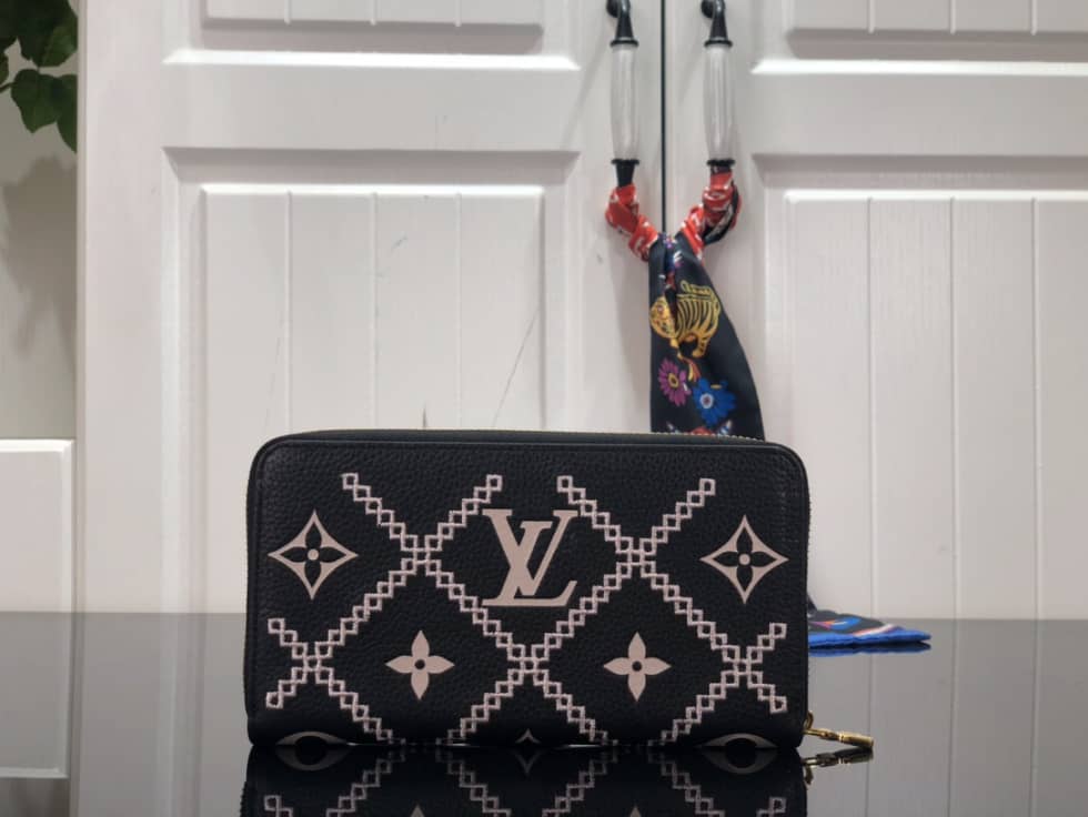 L0vis Vvtt0n Wallet Dupe Zippy Monogram Empreinte Leather Black M81141