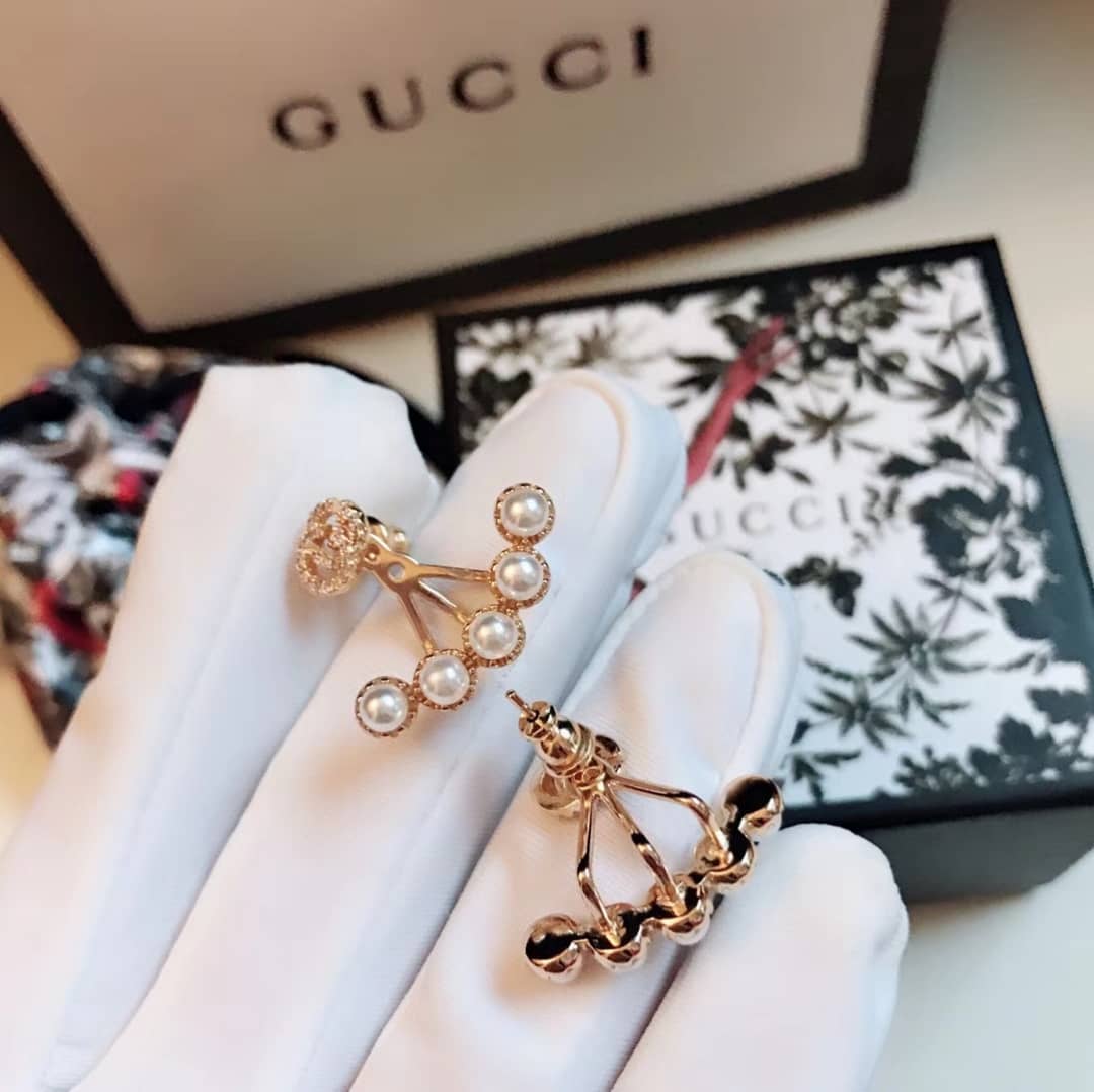 Fake Gvc*1 Logo Earring