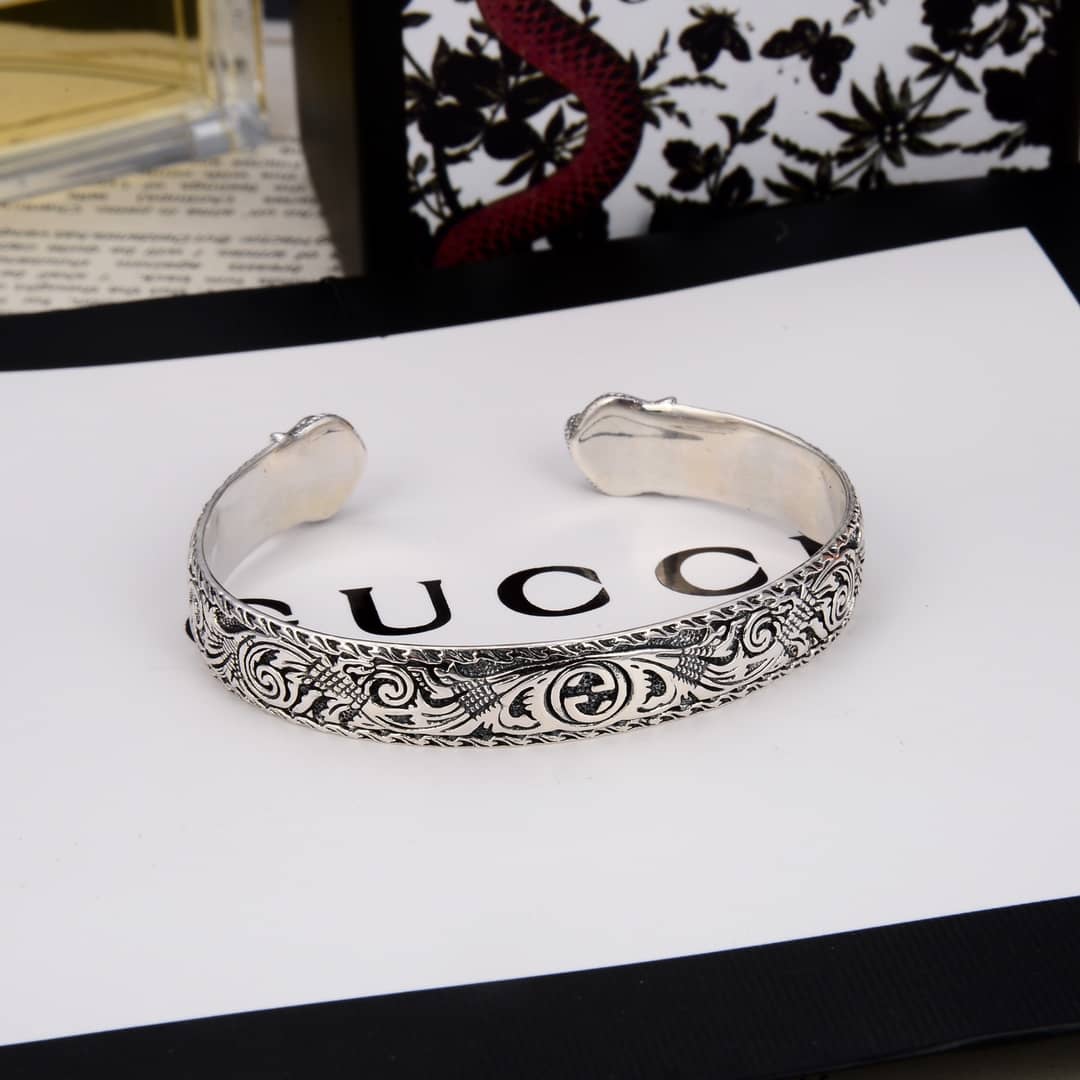 Knockoff Gvc*1 Logo Bracelet
