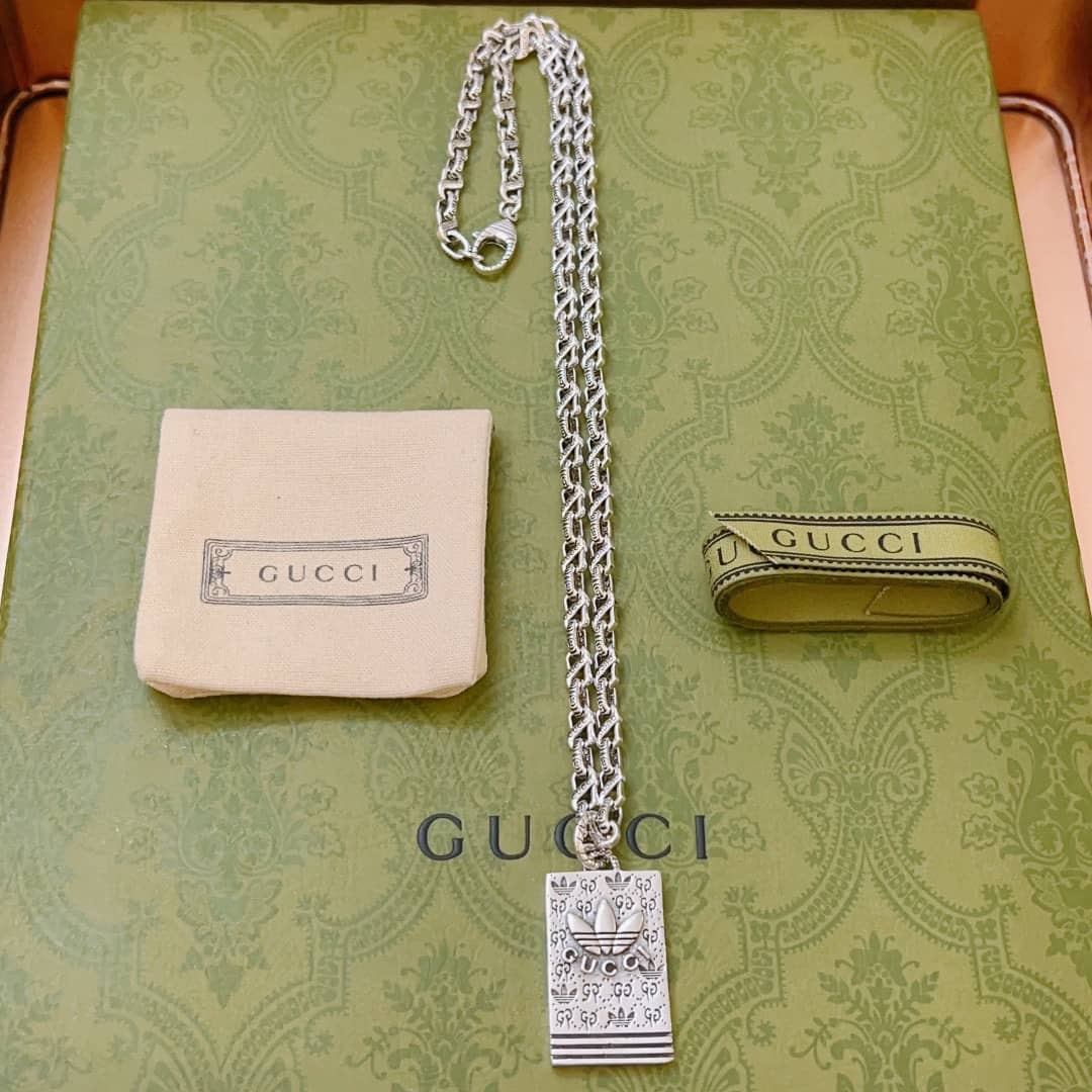 Fake Gvc*1 Logo Necklace