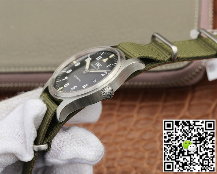 Replica IWC Pilot IW327007 1:1 Best Edition M+ Factory Black Dial