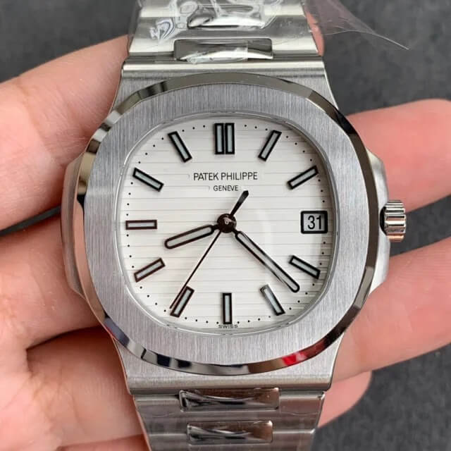 Replica Pat*k Phi1i*pe Nautilus 5711/1A-011 1:1 Best Edition GR Factory White Dial
