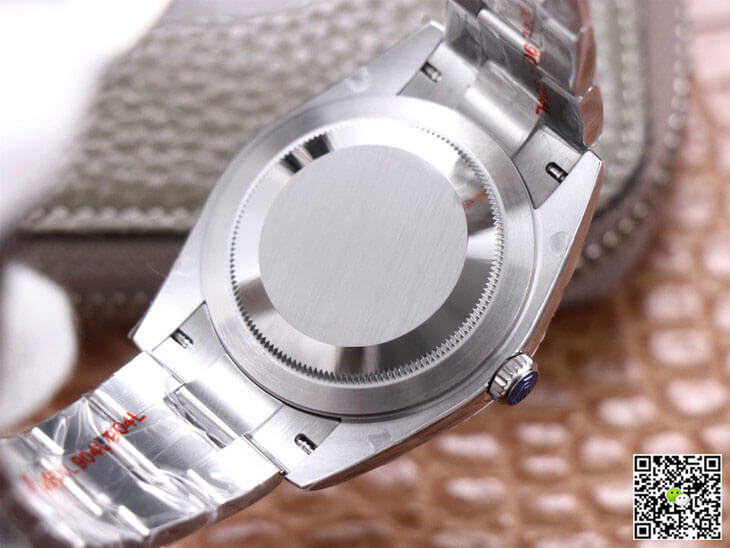 Replica R01ex Oyster Perpetual M124300-0007 1:1 Best Edition EW Factory Stainless Steel