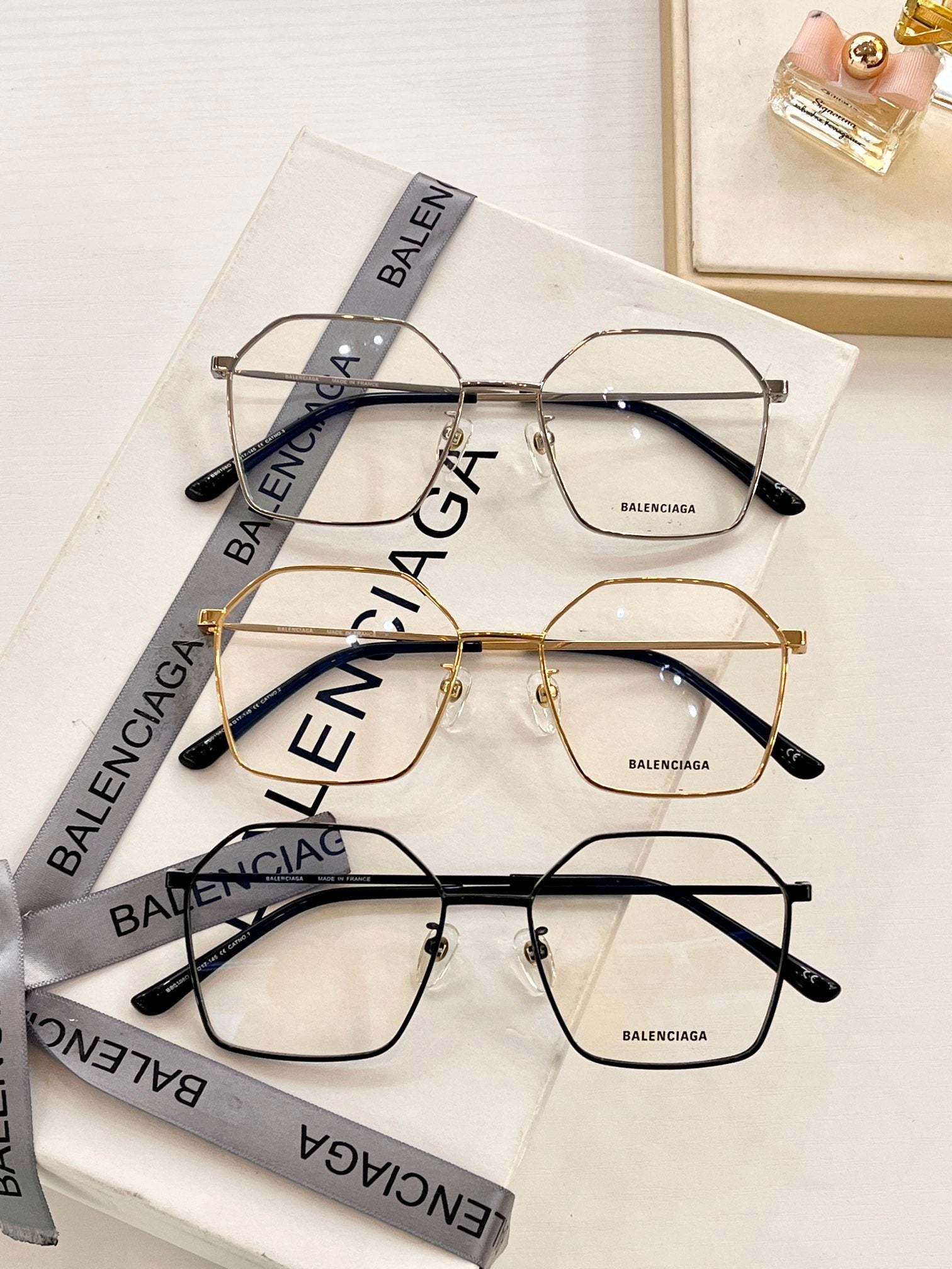 Ba1en*iaga Glasses