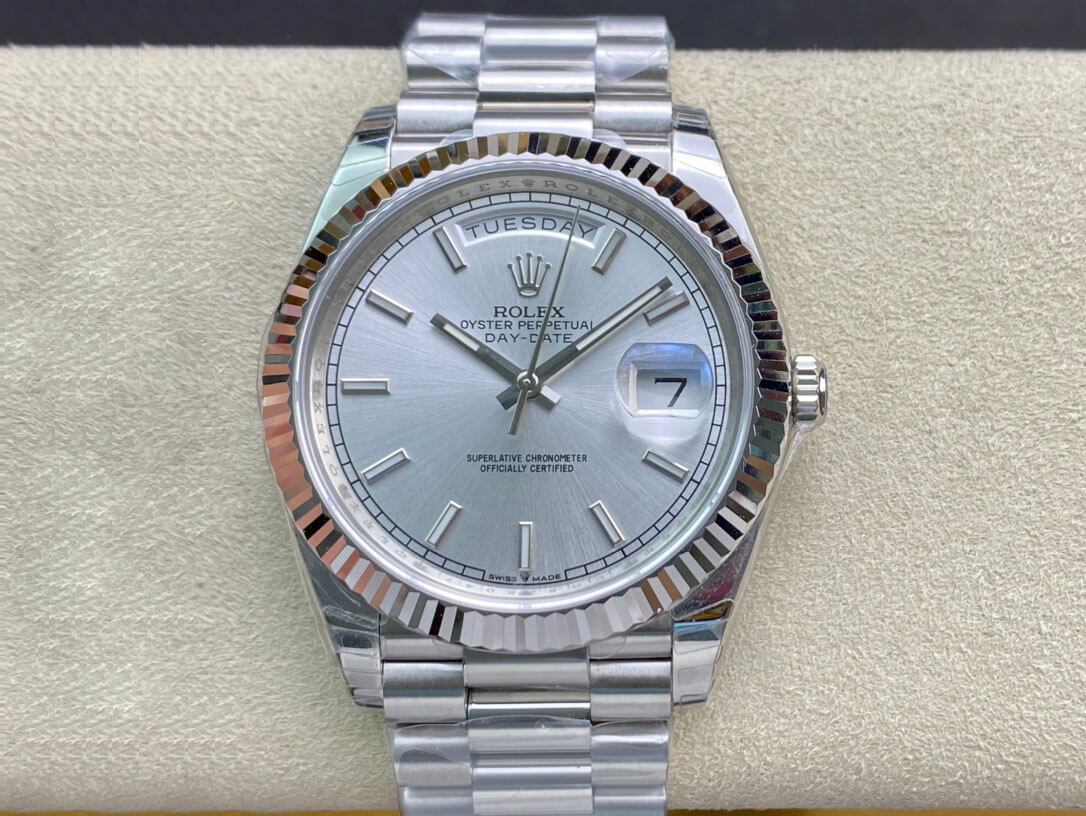 Replica R01ex Day Date 40MM 1:1 Best Edition EW Factory Silver Dial