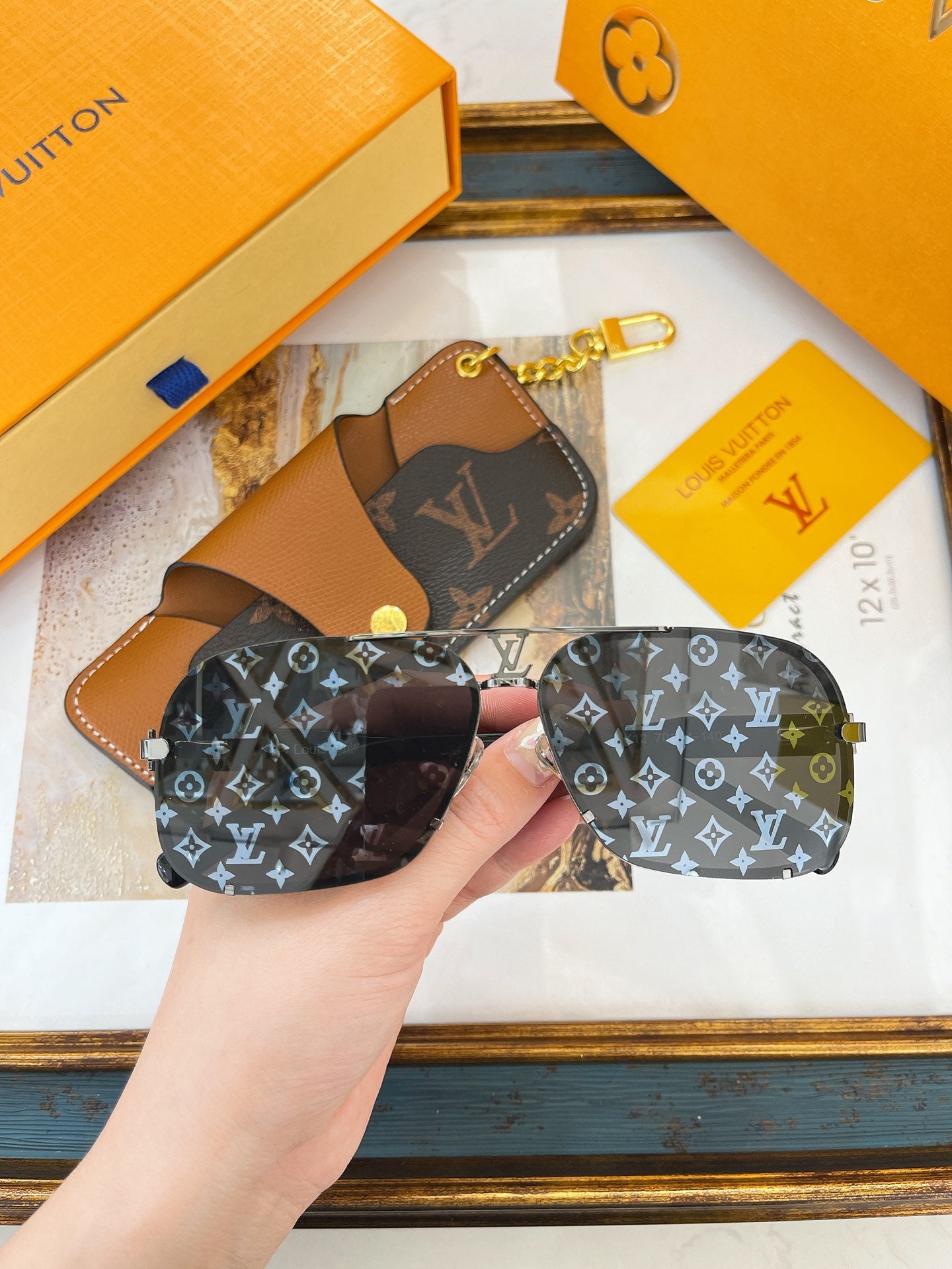 L0vis Vvtt0n Sunglasses
