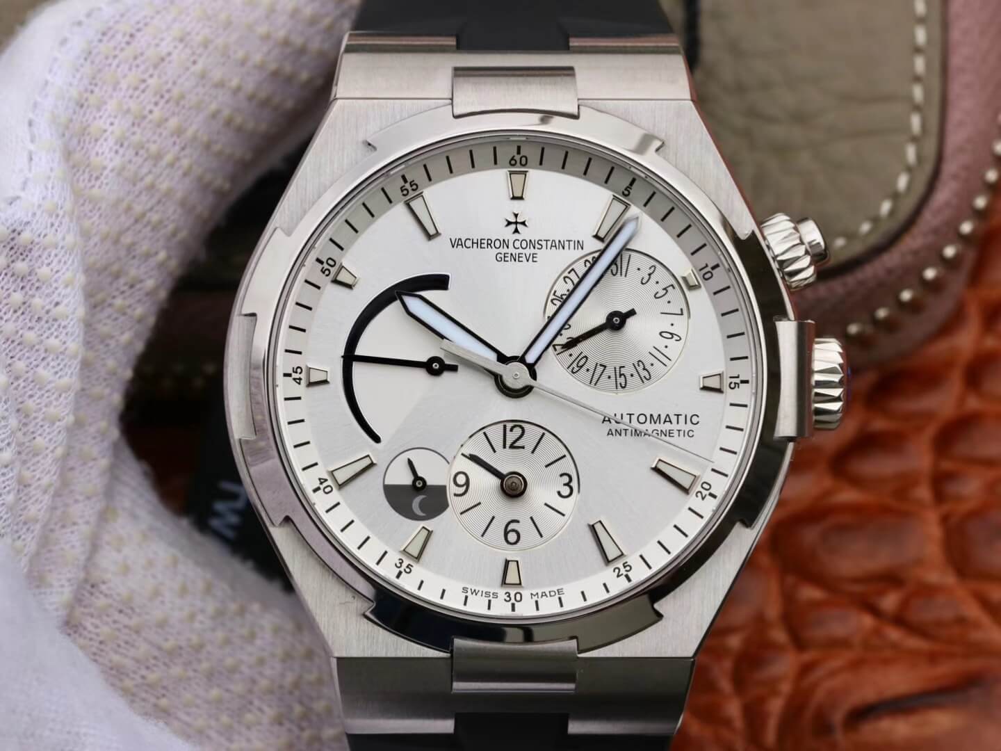 Replica Vacheron C0nstan1n Overseas 47450/B01A-9226 1:1 Best Edition TWA Factory White Dial