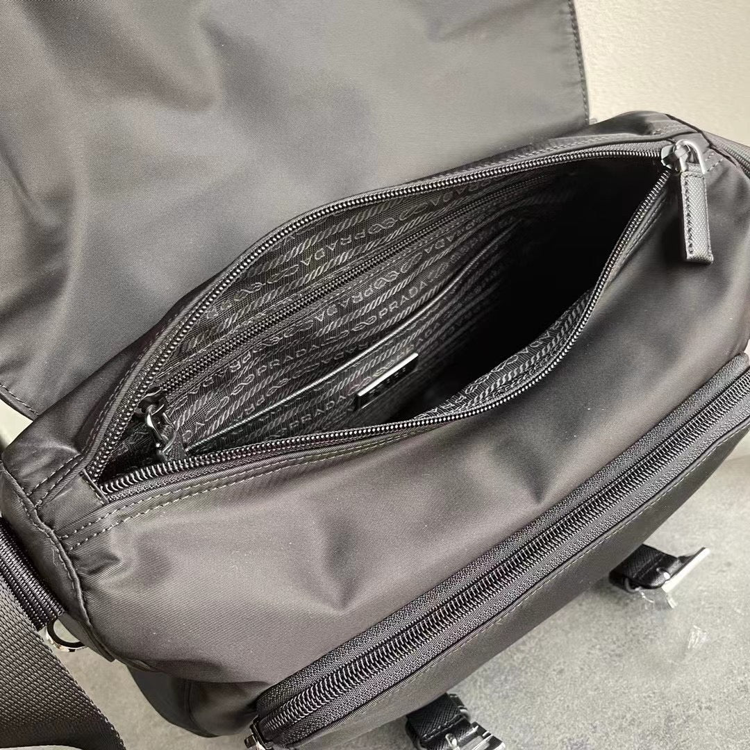 Pra*a Bag Dupe