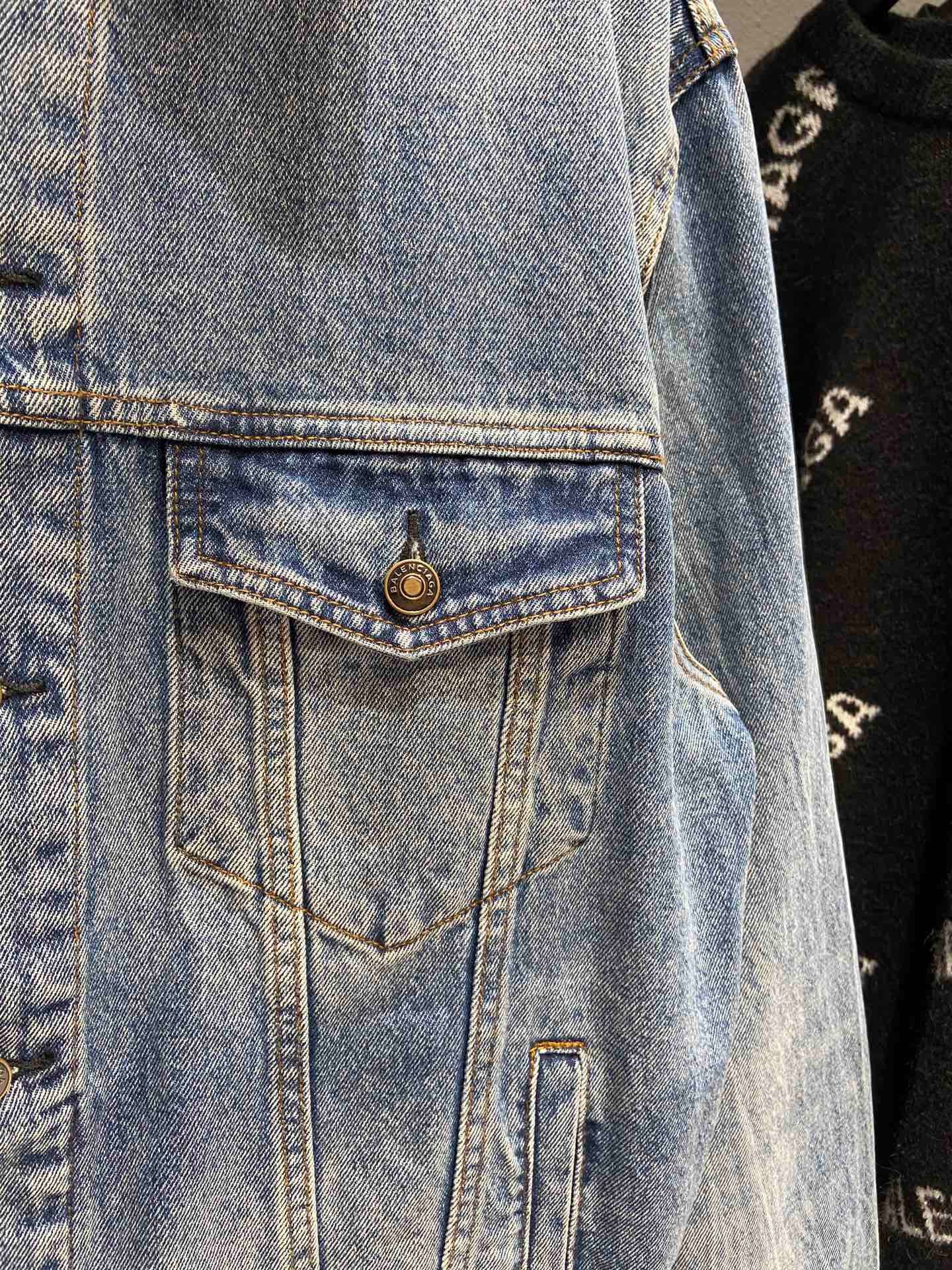 Ba1en*iaga Jacket