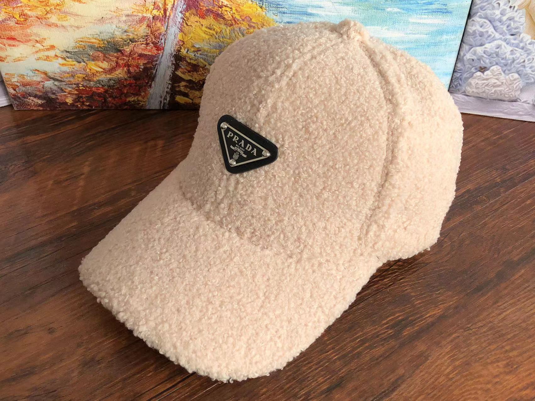 Pra*a Bucket Hat Dupe
