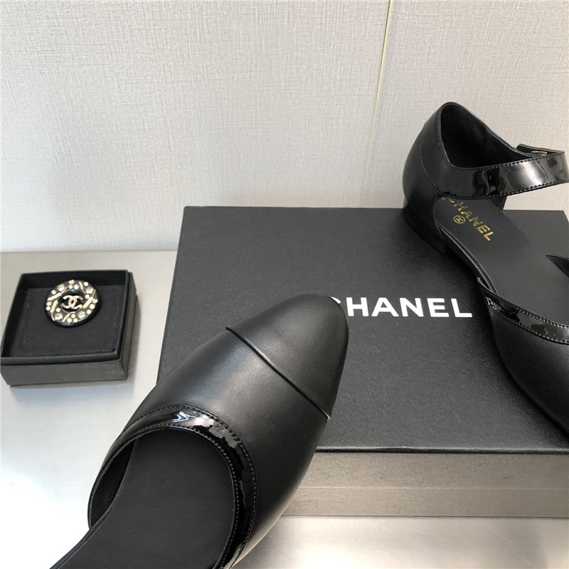 Ch**el flat sandals