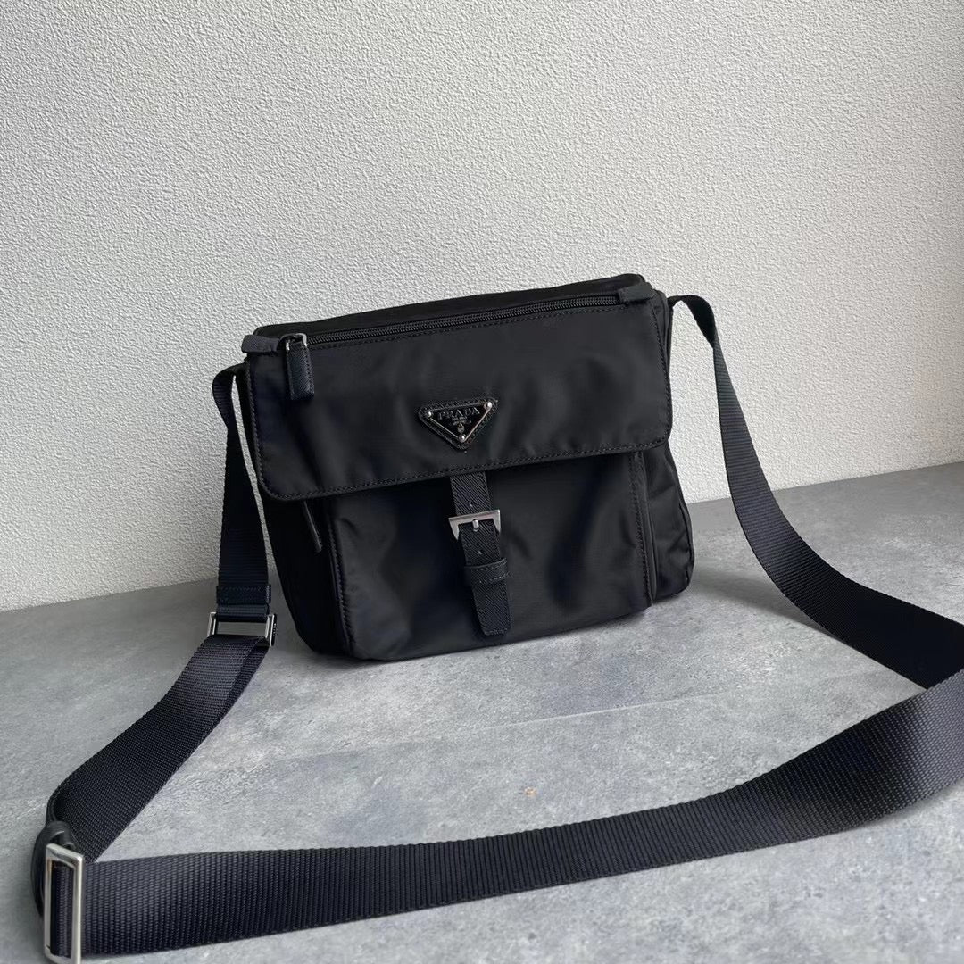 Pra*a Bag Dupe