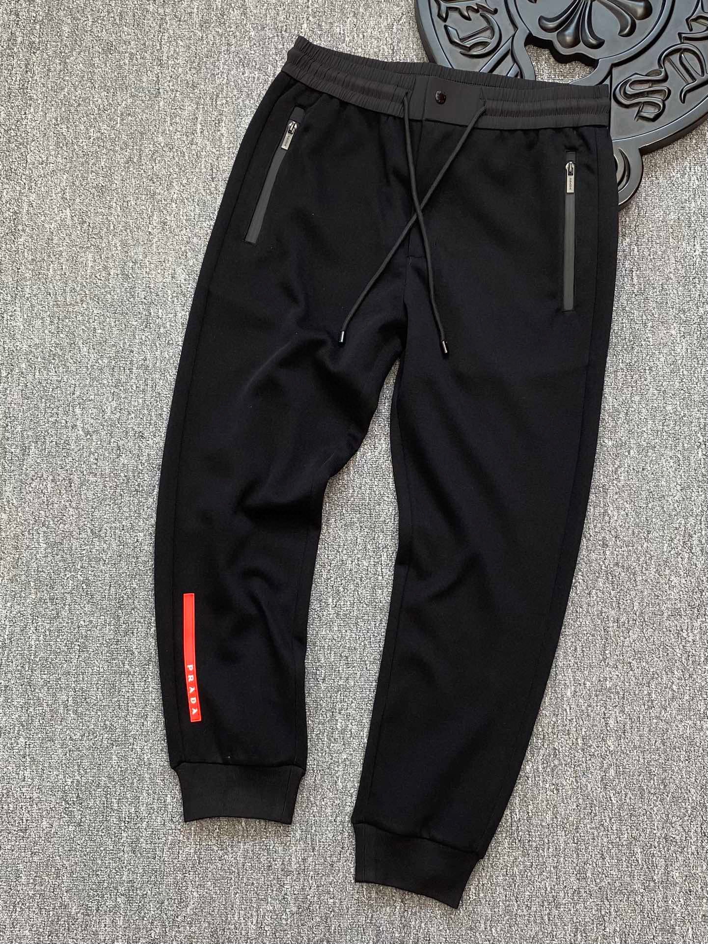 Pra*a Sweatpants