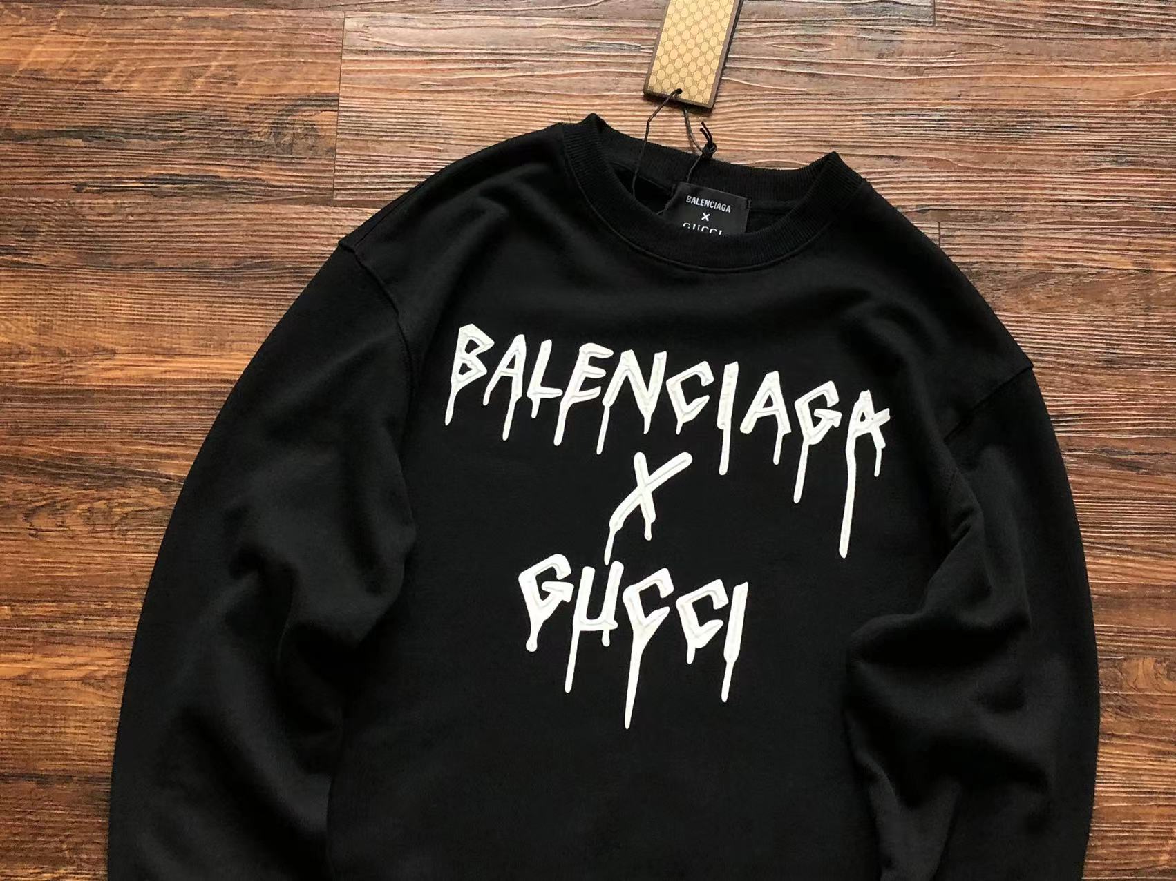 Gvc*1 x Ba1en*iaga Sweatshirt