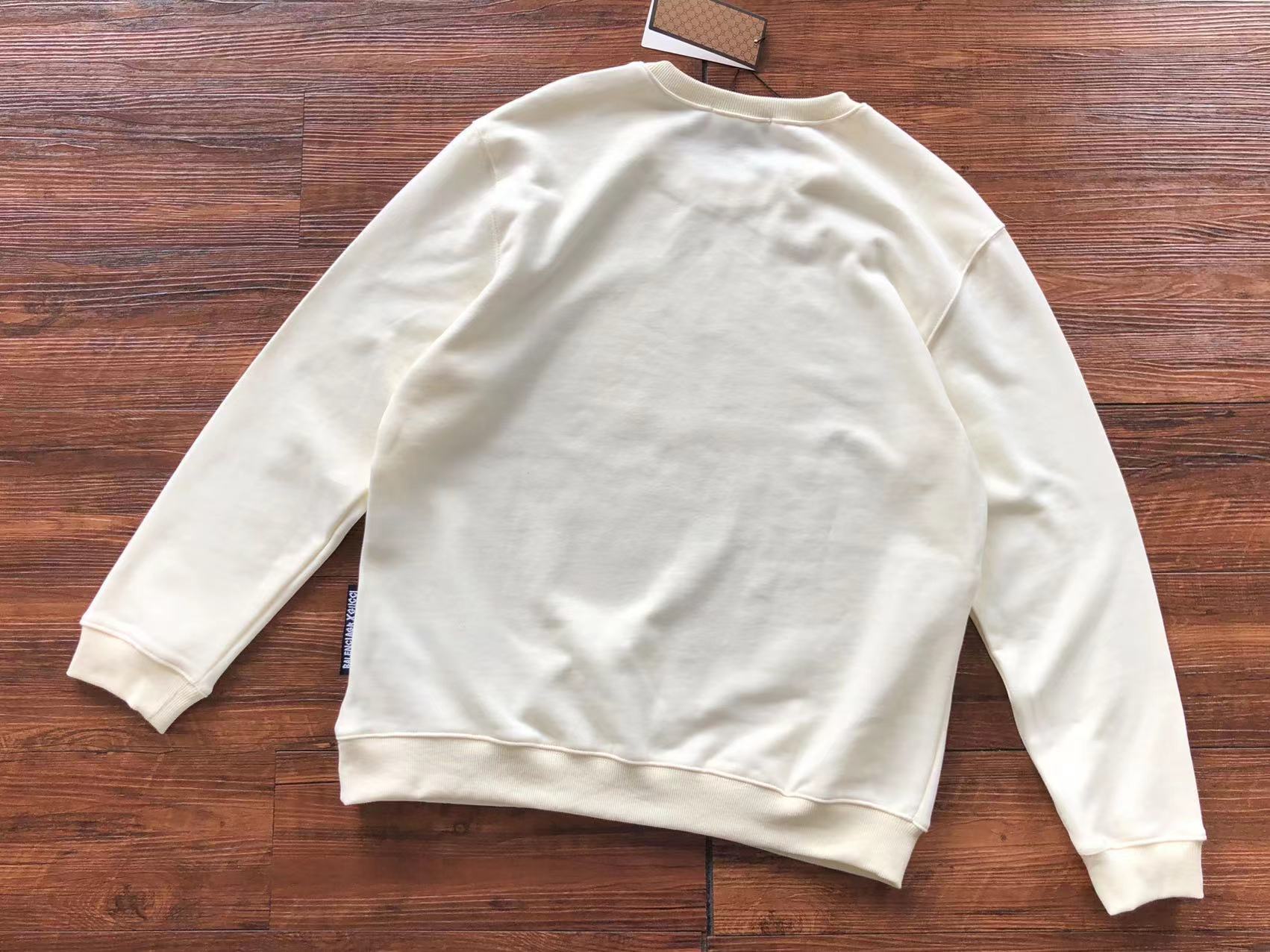 Gvc*1 x Ba1en*iaga Sweatshirt