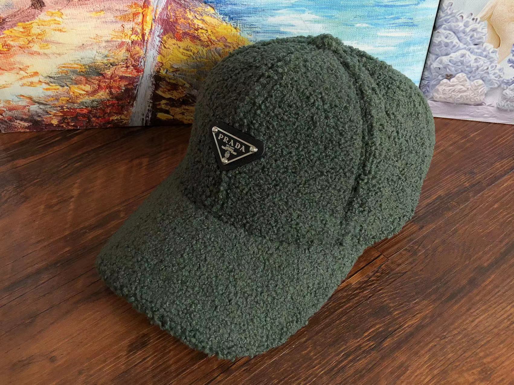 Pra*a Bucket Hat Dupe