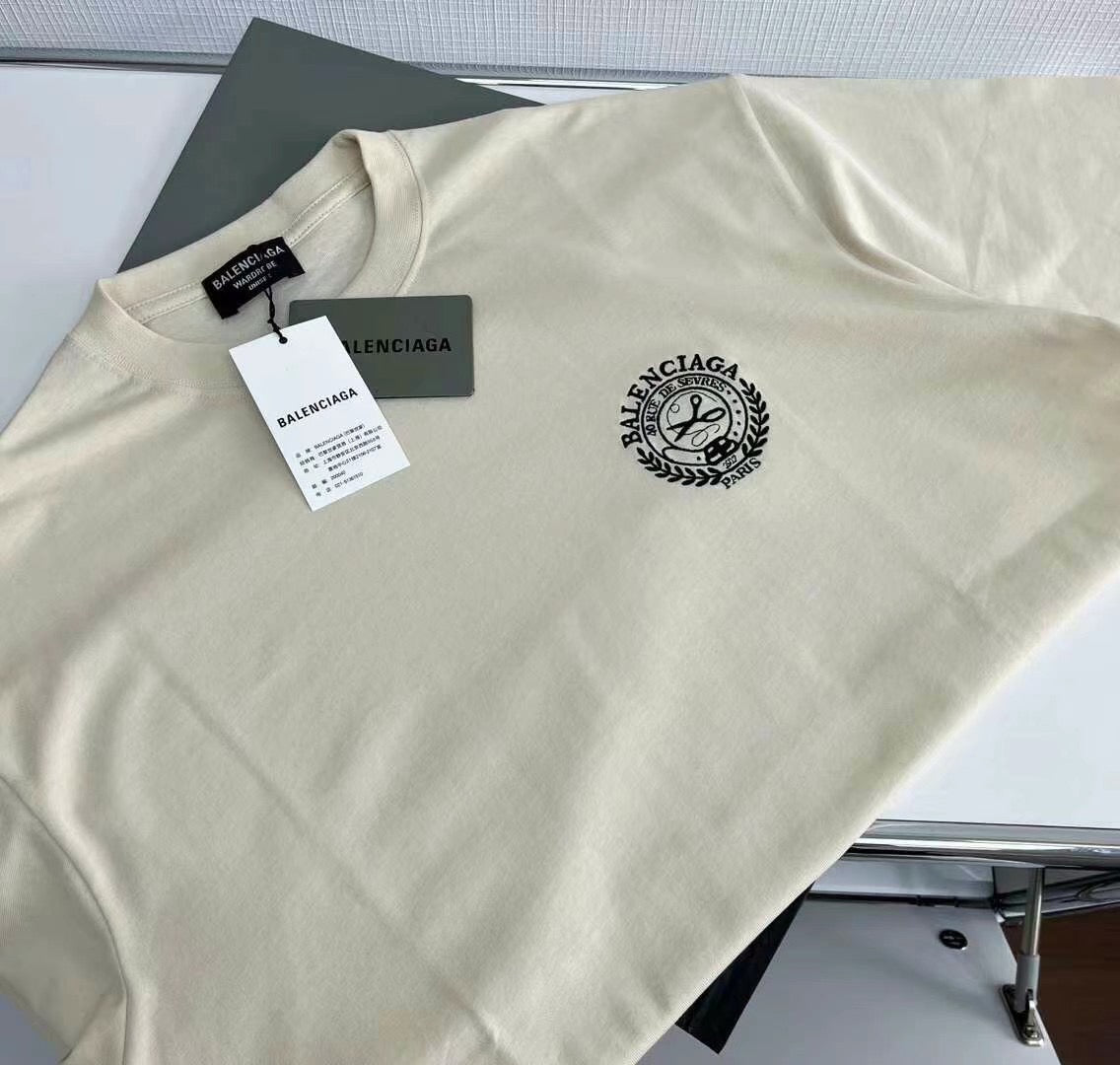 Ba1en*iaga T-shirt