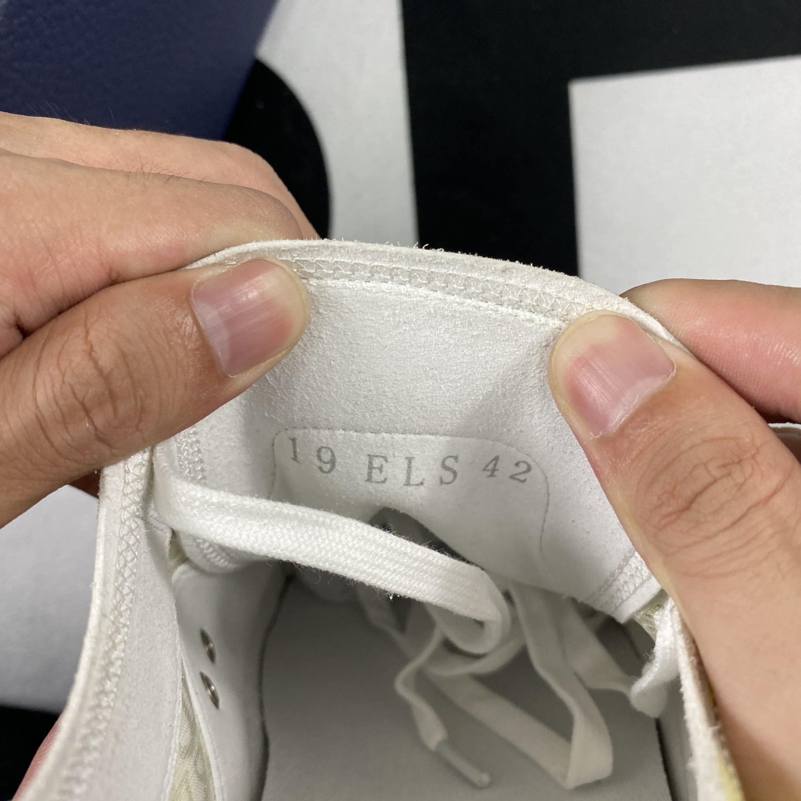 D10r B23 High Top Sneaker 7