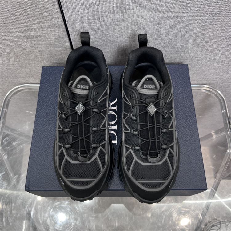 D10r B31 RUNNER SNEAKER BLACK   DO095