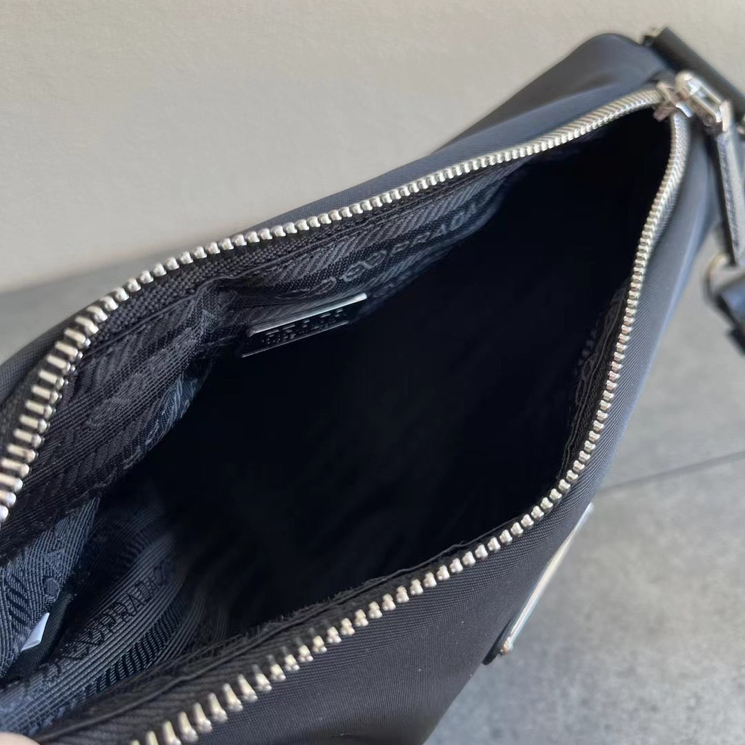 Pra*a Bag Dupe