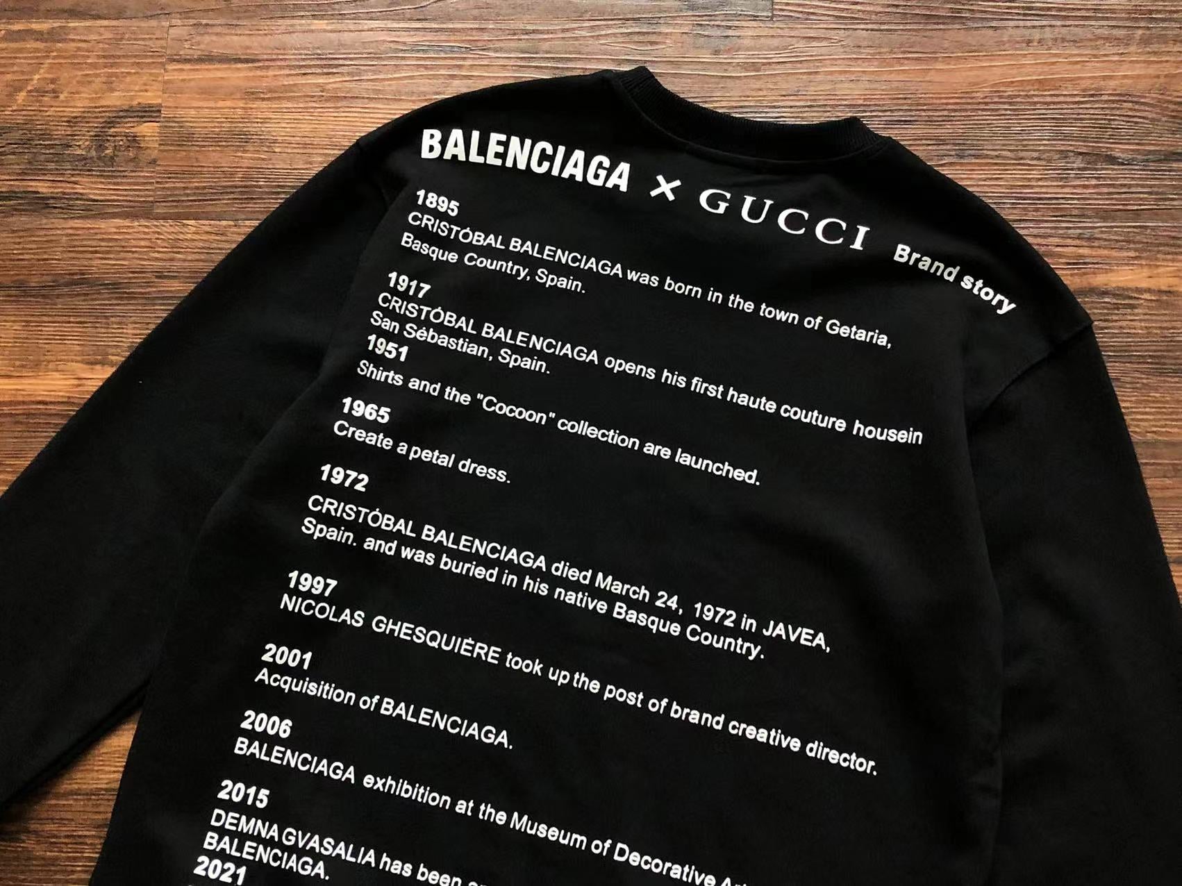 Gvc*1 x Ba1en*iaga Sweatshirt