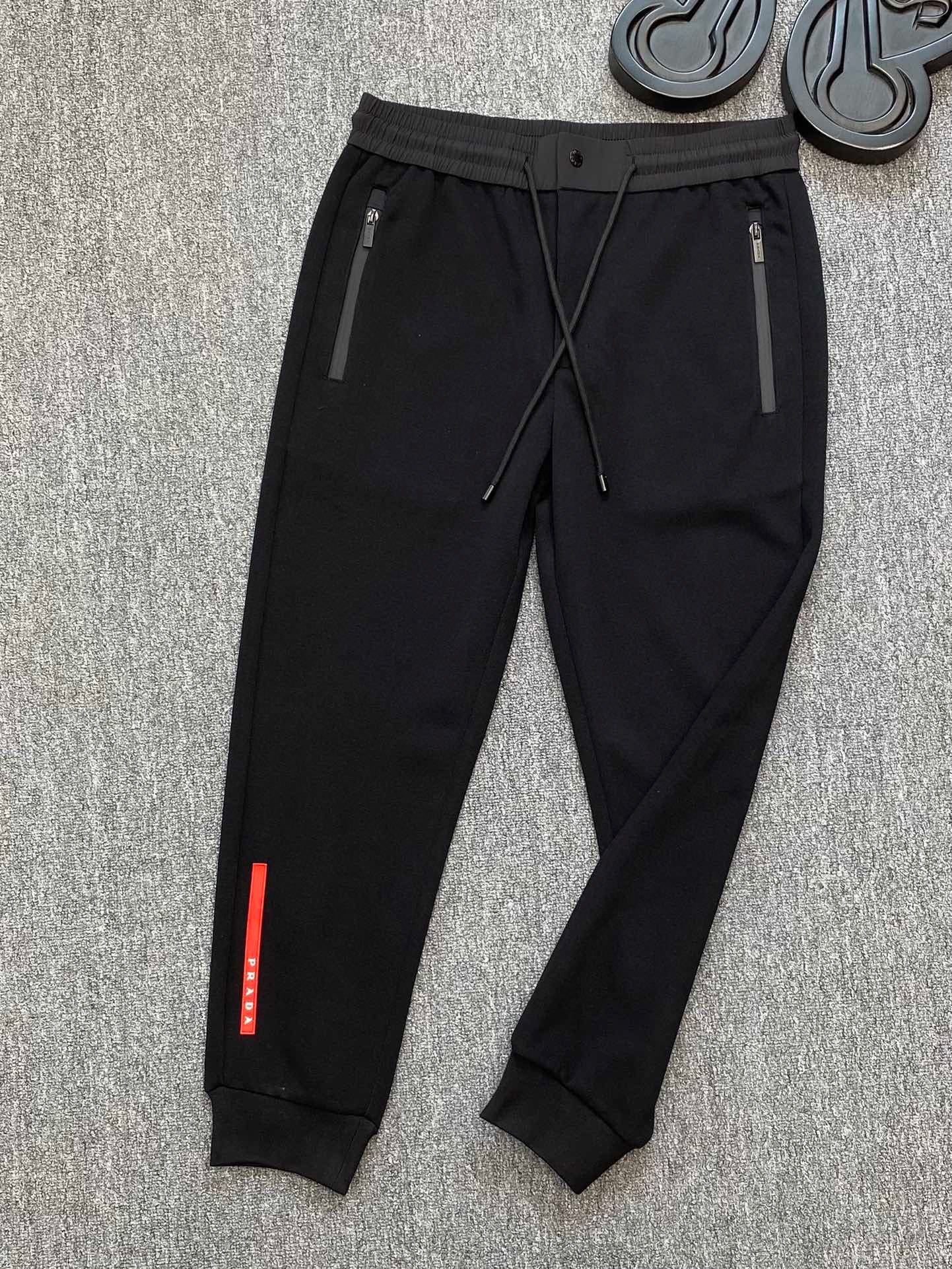 Pra*a Sweatpants