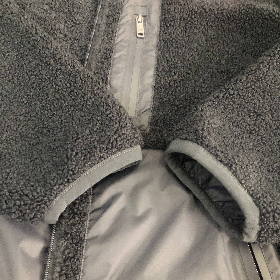 Pra*a Jacket