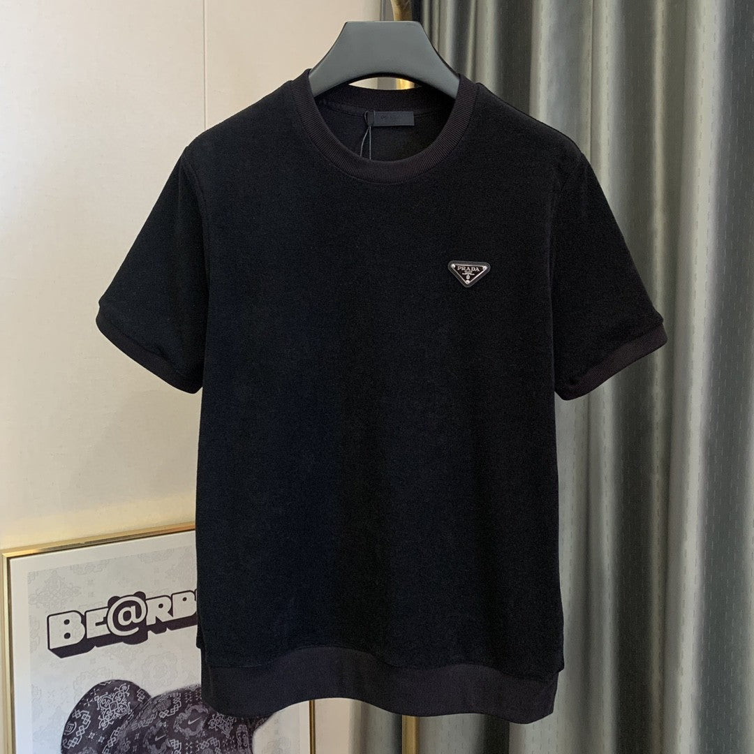 Pra*a Short Sleeve Sweatshirt